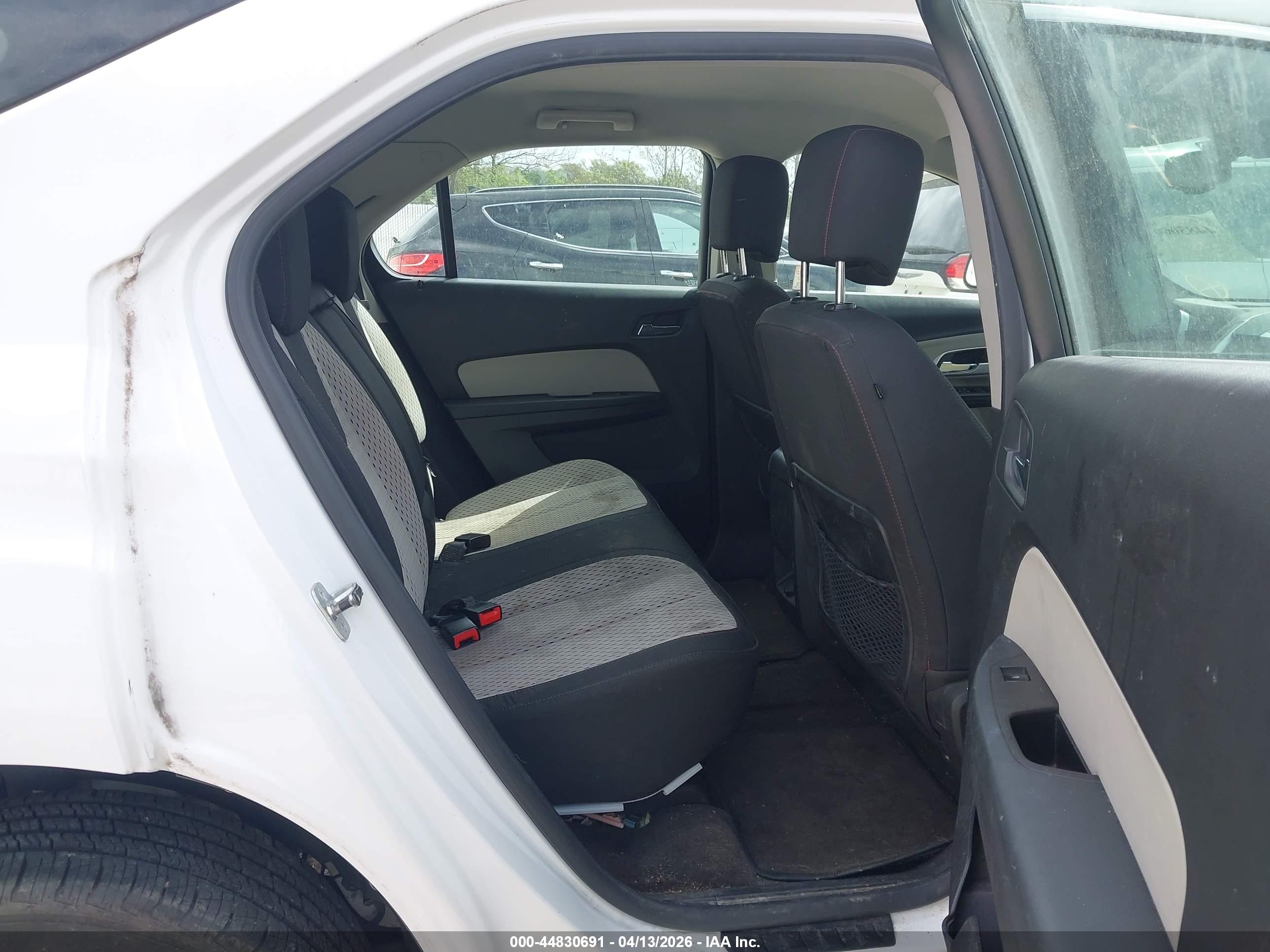 CHEVROLET EQUINOX image 8