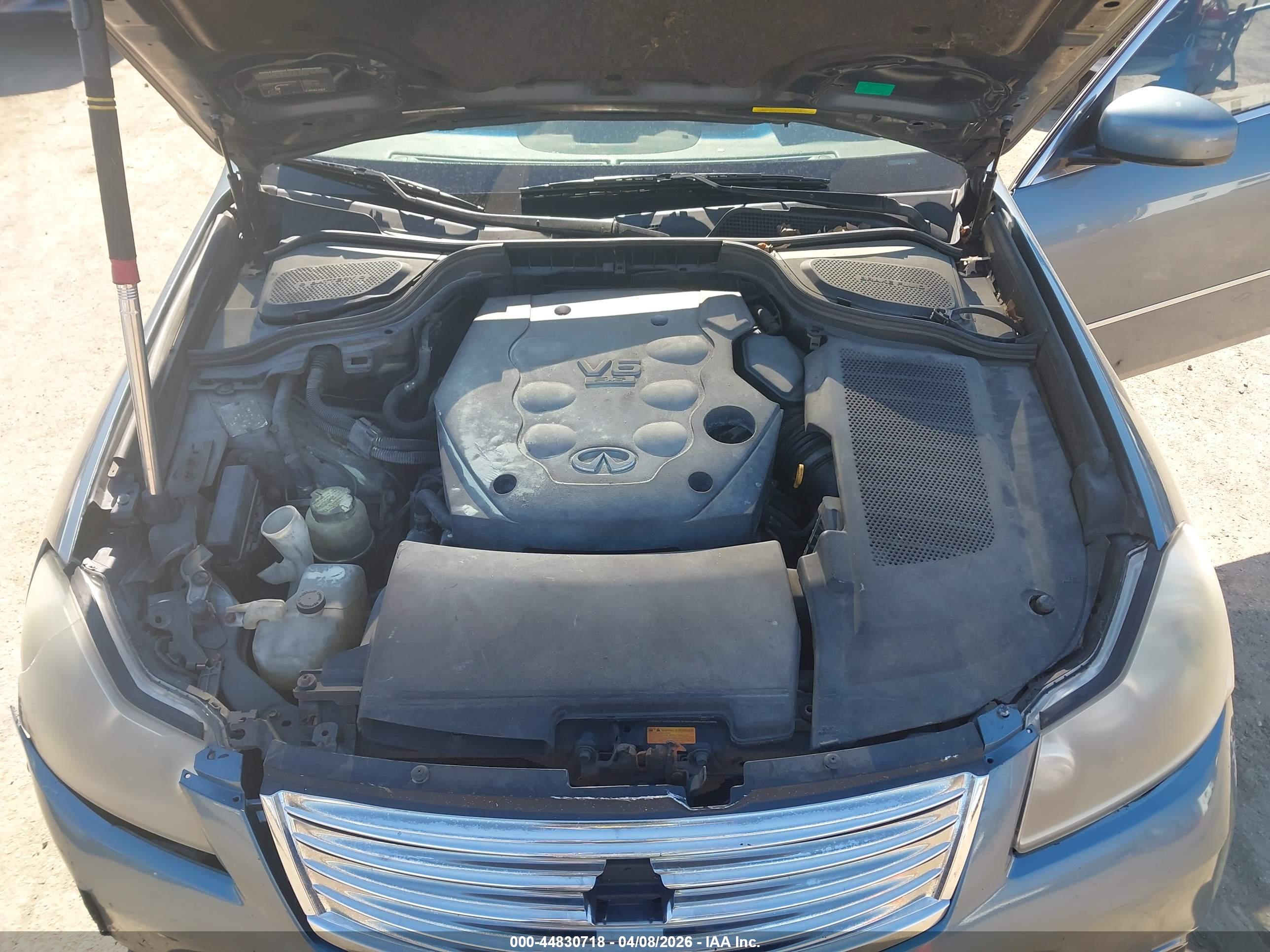 INFINITI M35X image 10
