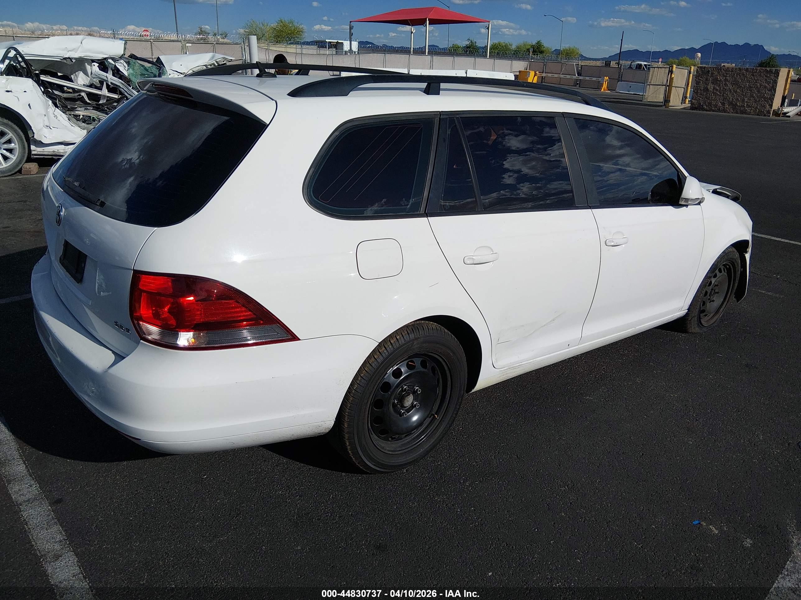 VOLKSWAGEN JETTA image 4