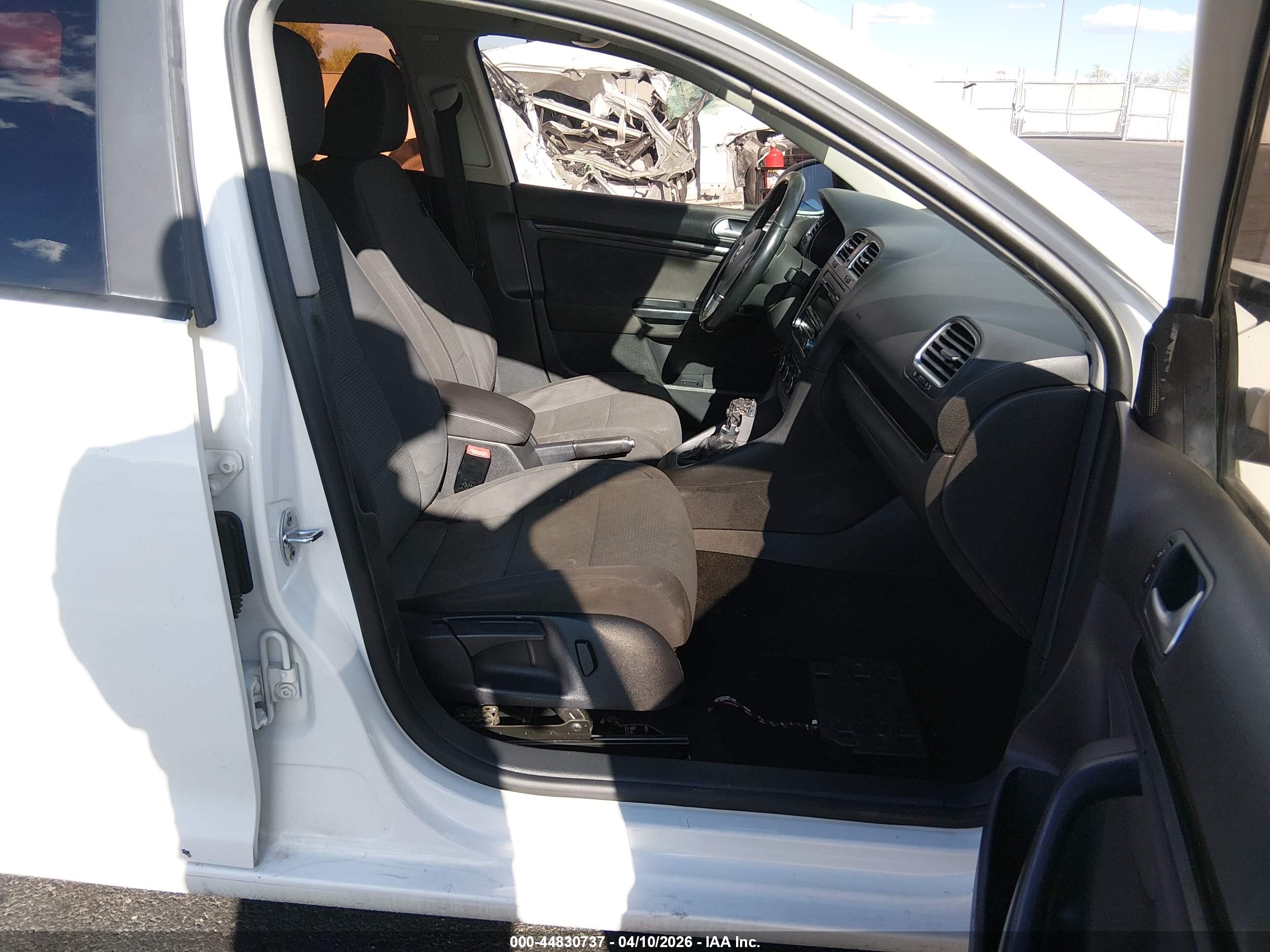 VOLKSWAGEN JETTA image 5