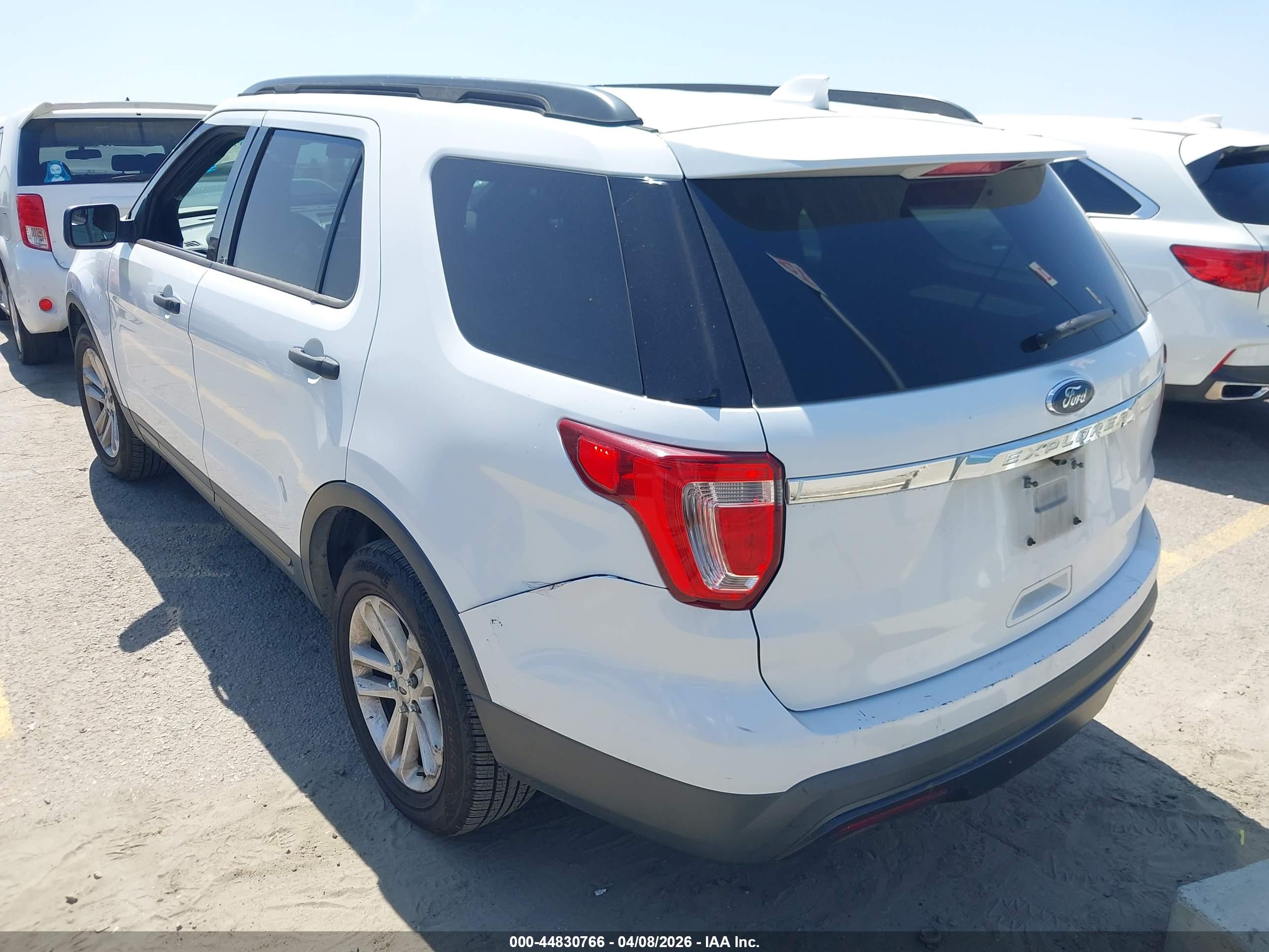 FORD EXPLORER image 3