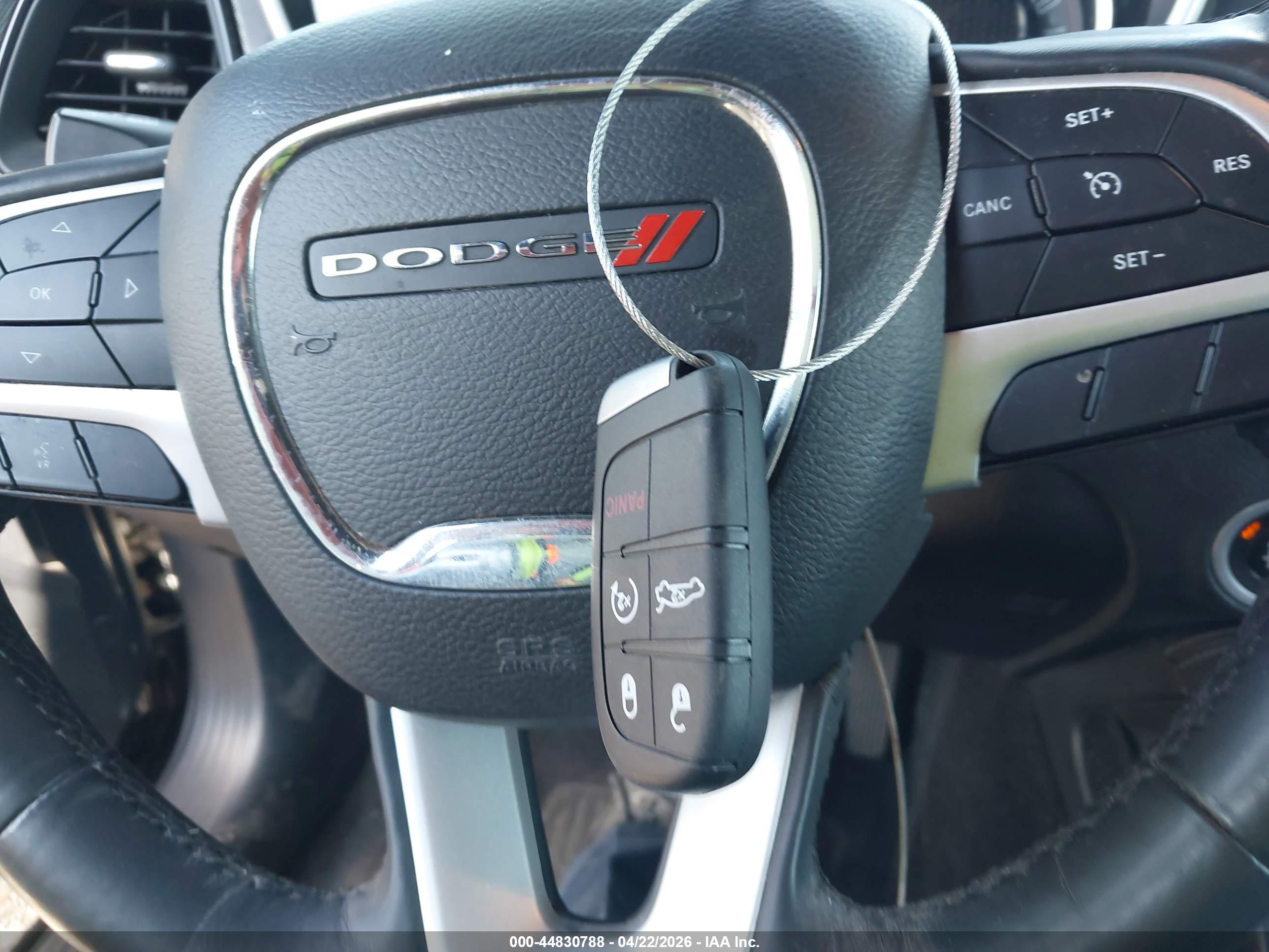 DODGE CHALLENGER image 11