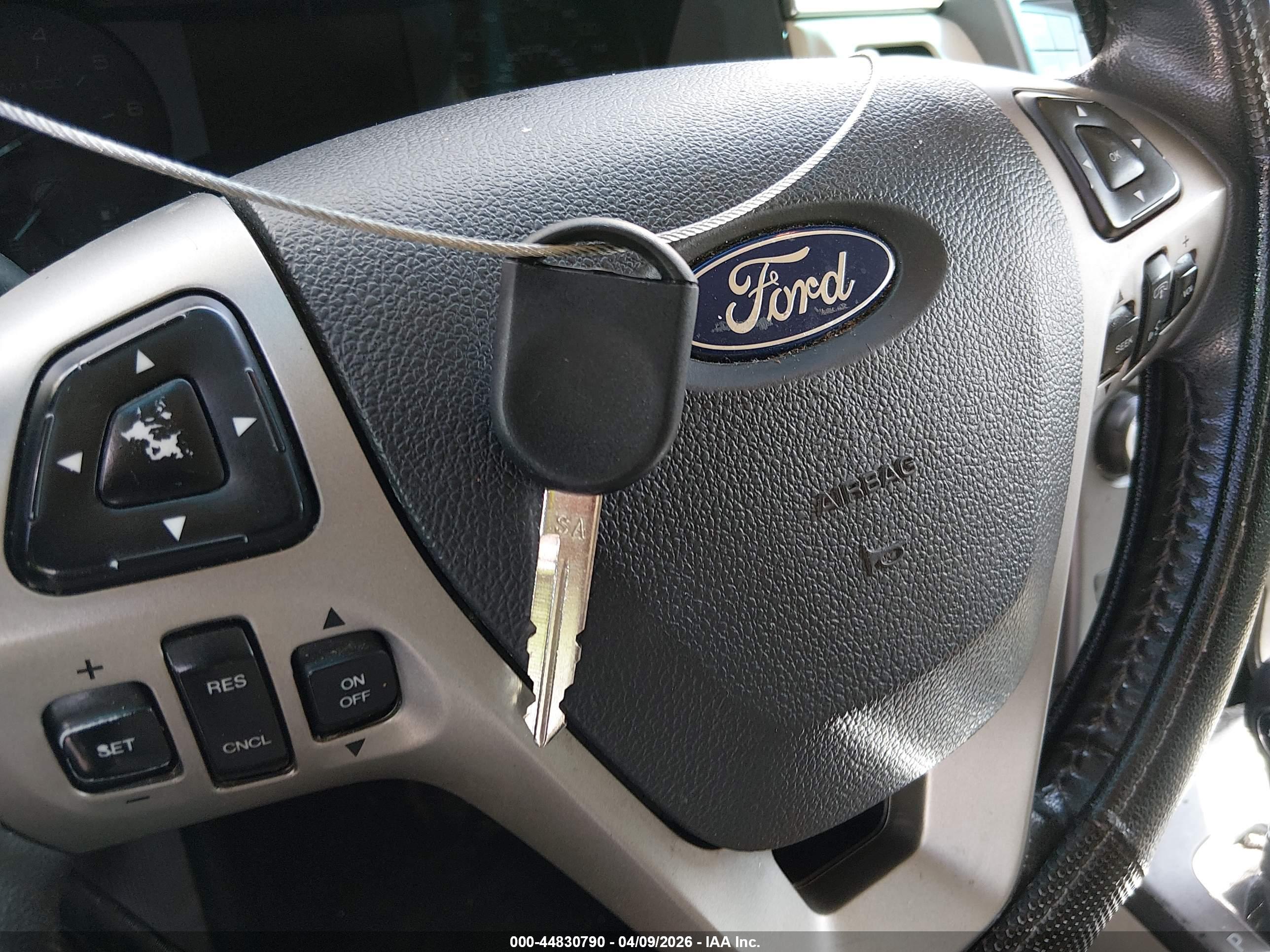 FORD FLEX image 11