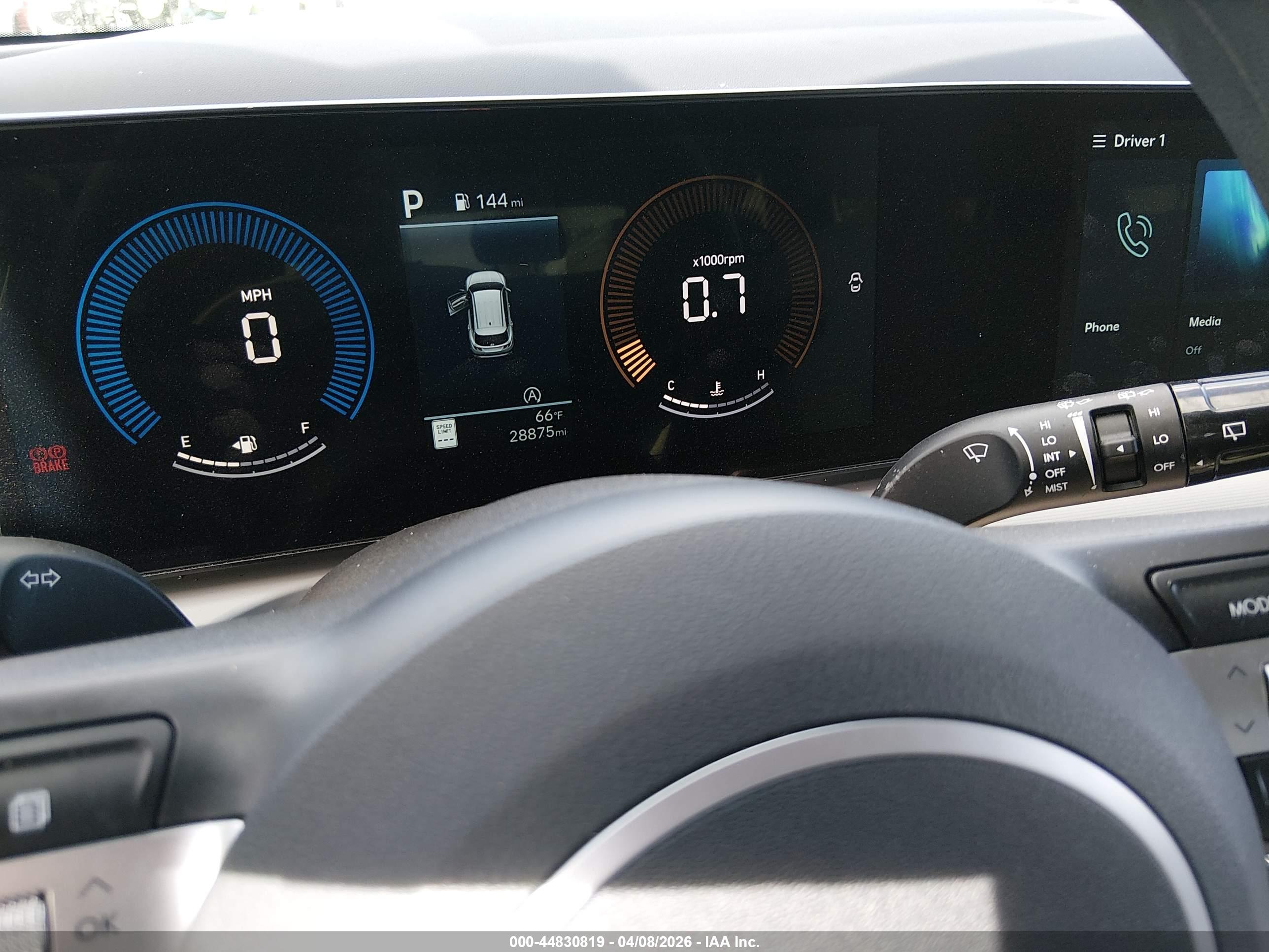 HYUNDAI TUCSON image 7