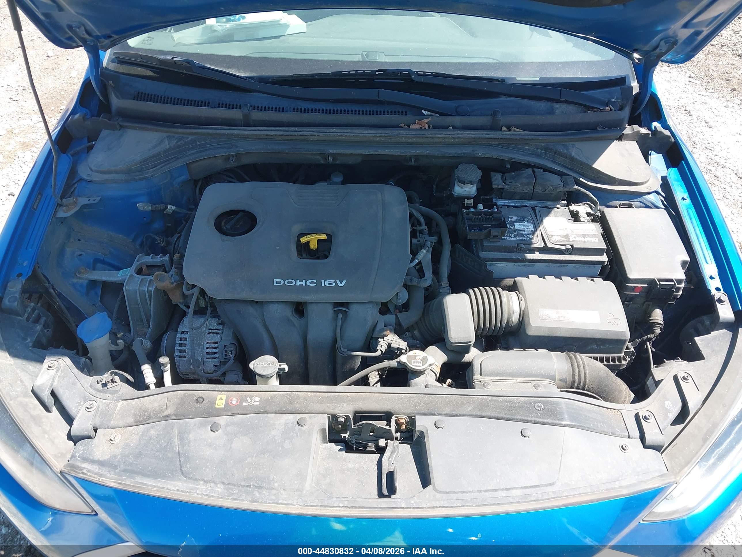 HYUNDAI ELANTRA image 10