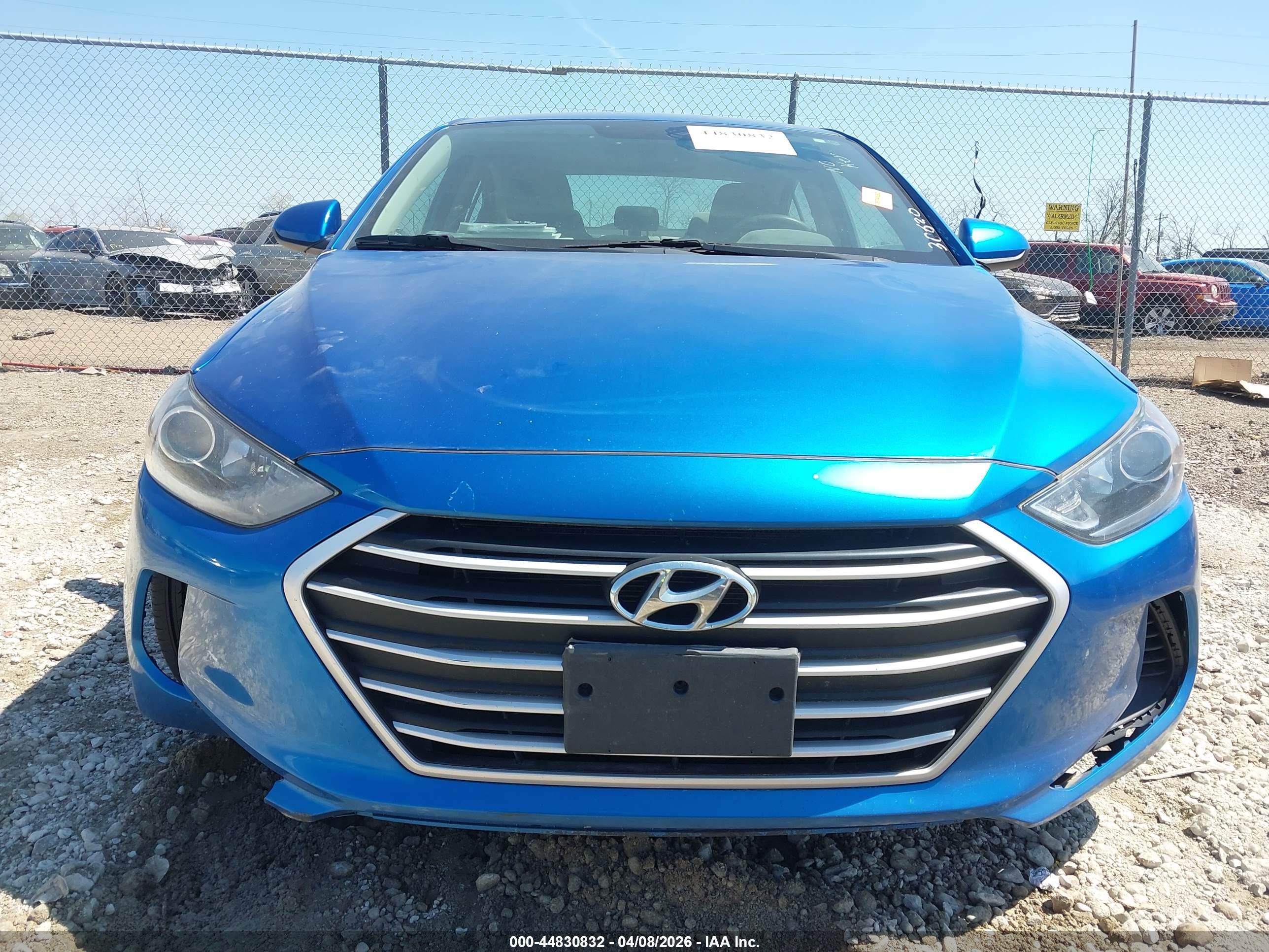 HYUNDAI ELANTRA image 6