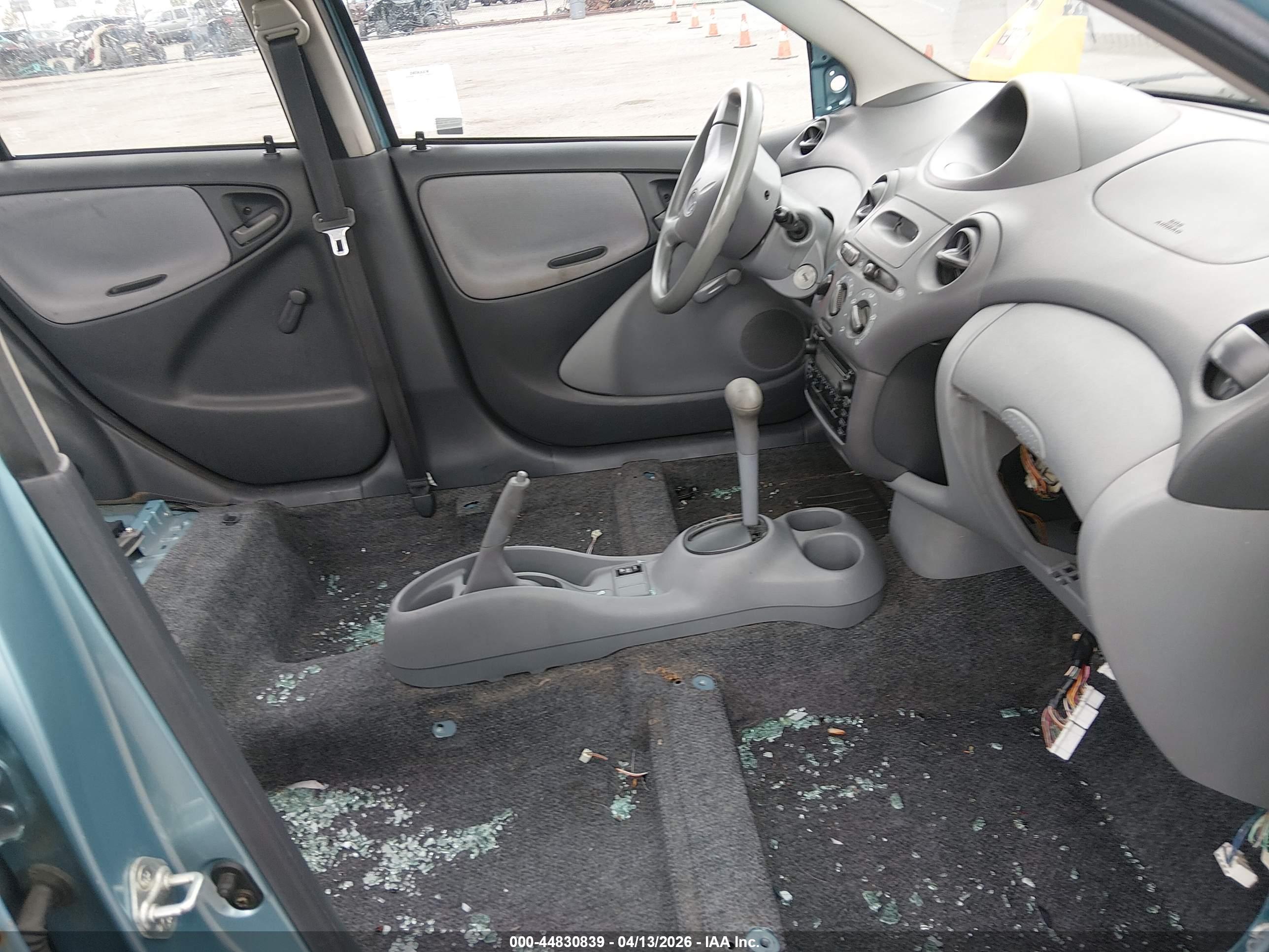 TOYOTA ECHO image 5