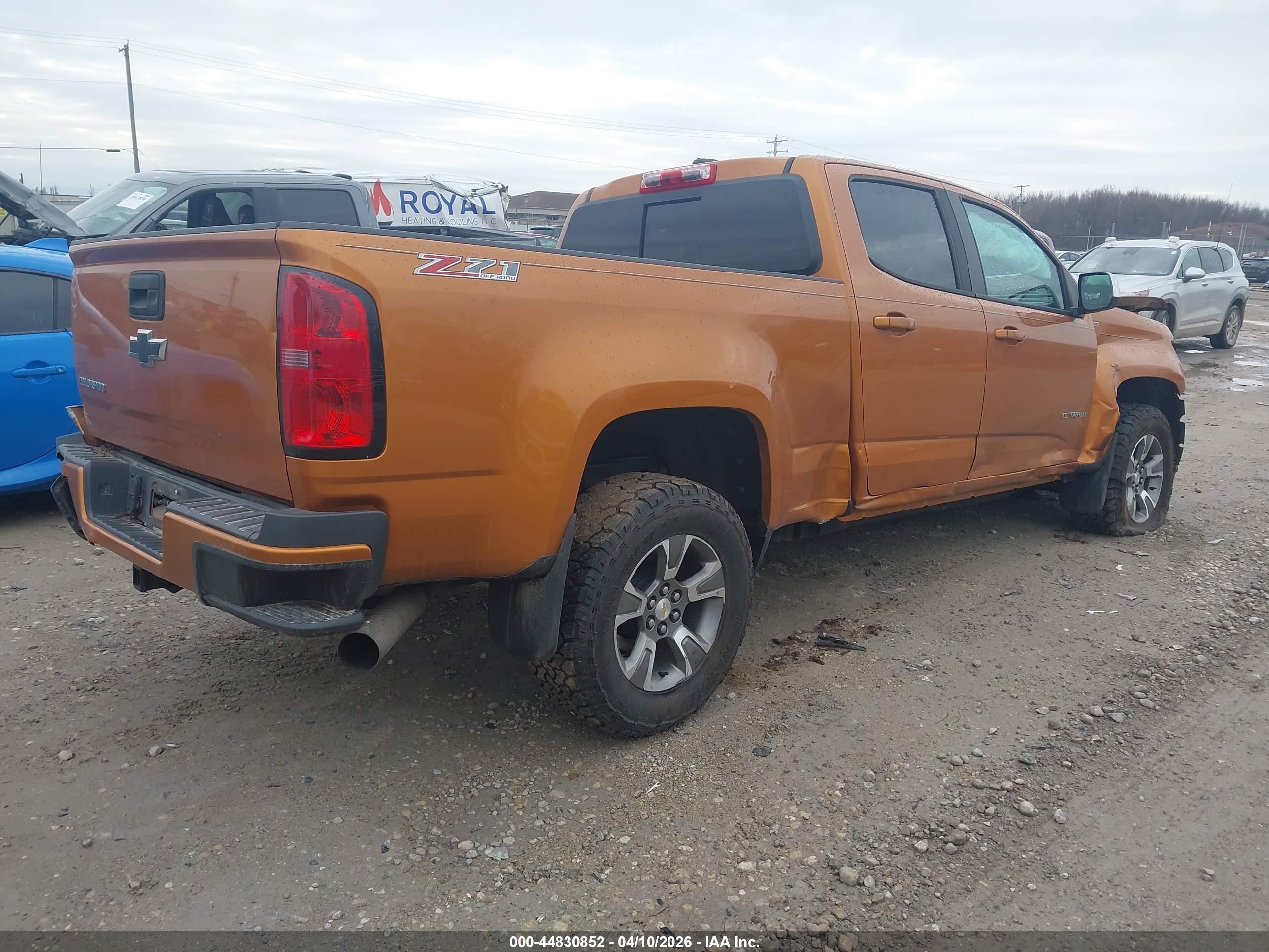 CHEVROLET COLORADO image 4