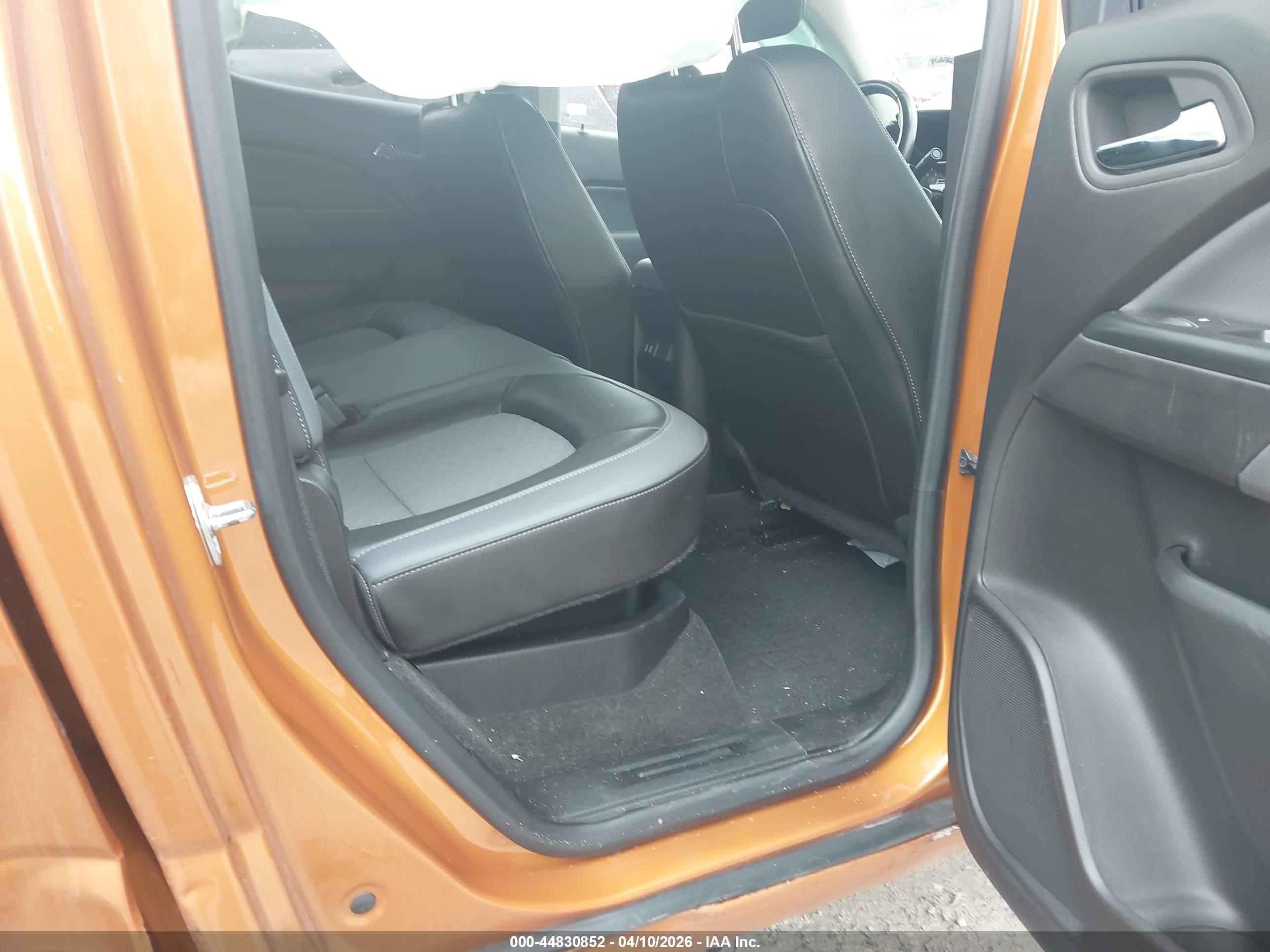 CHEVROLET COLORADO image 8