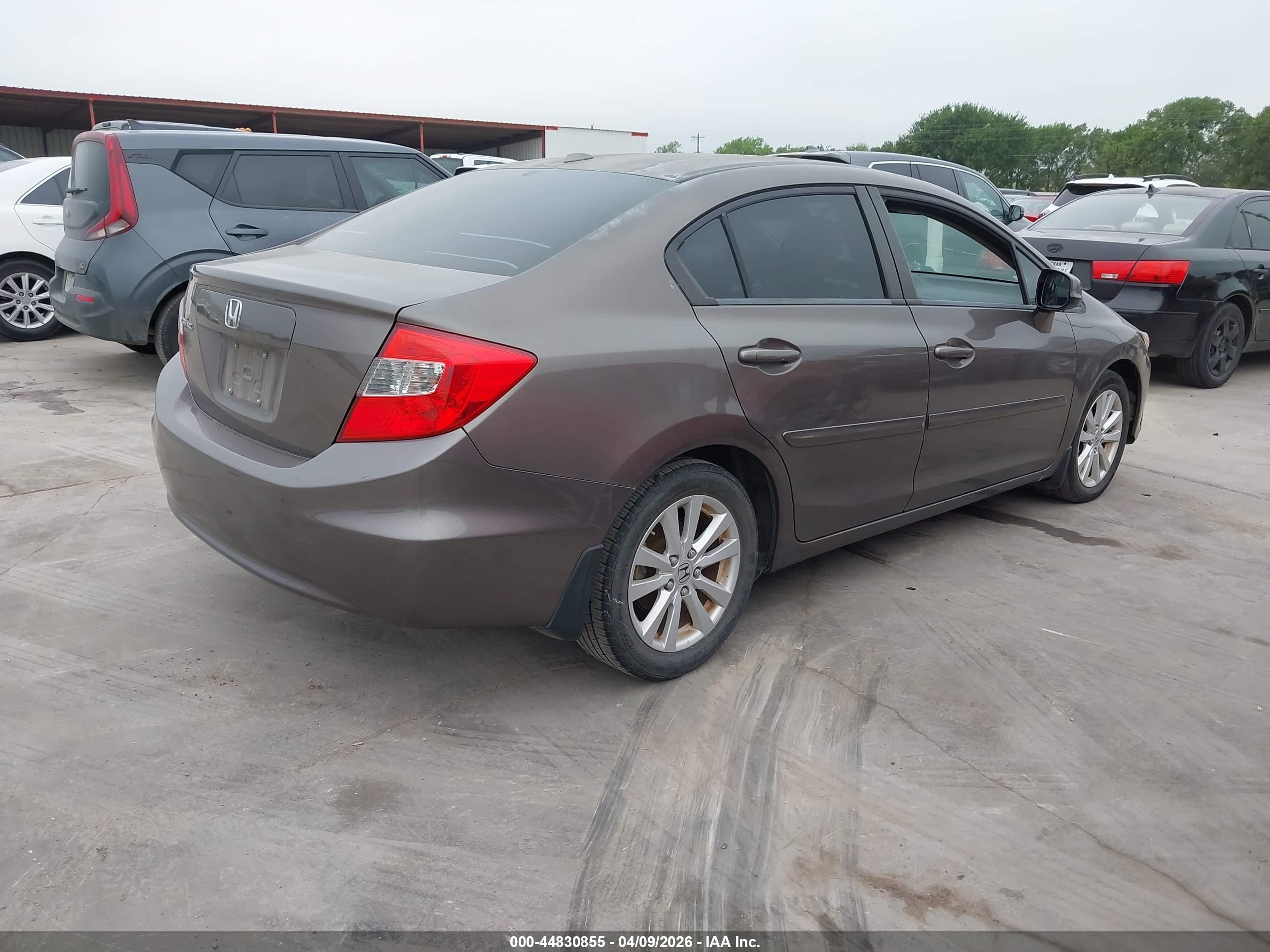 HONDA CIVIC image 4