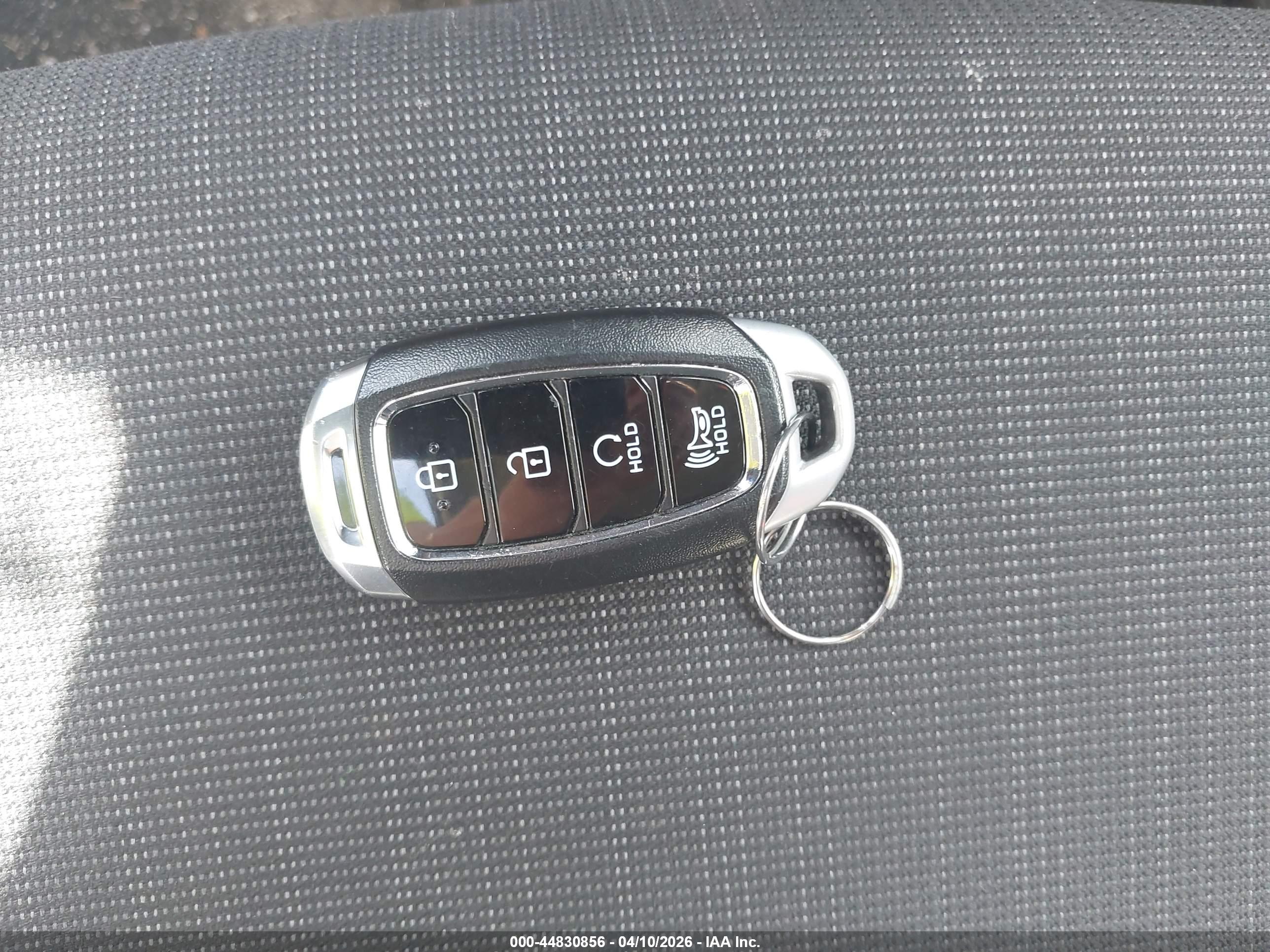 HYUNDAI KONA image 11