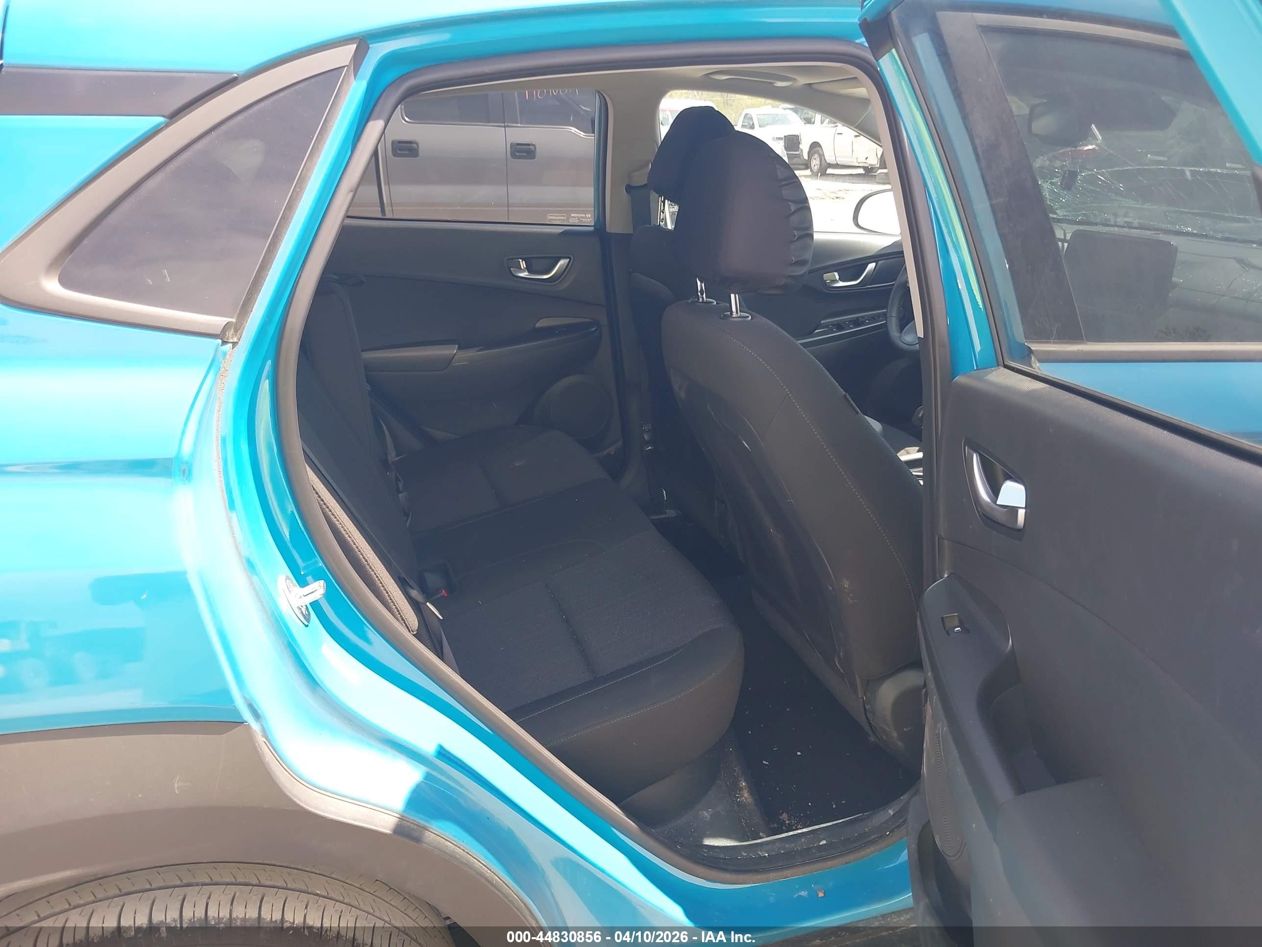 HYUNDAI KONA image 8