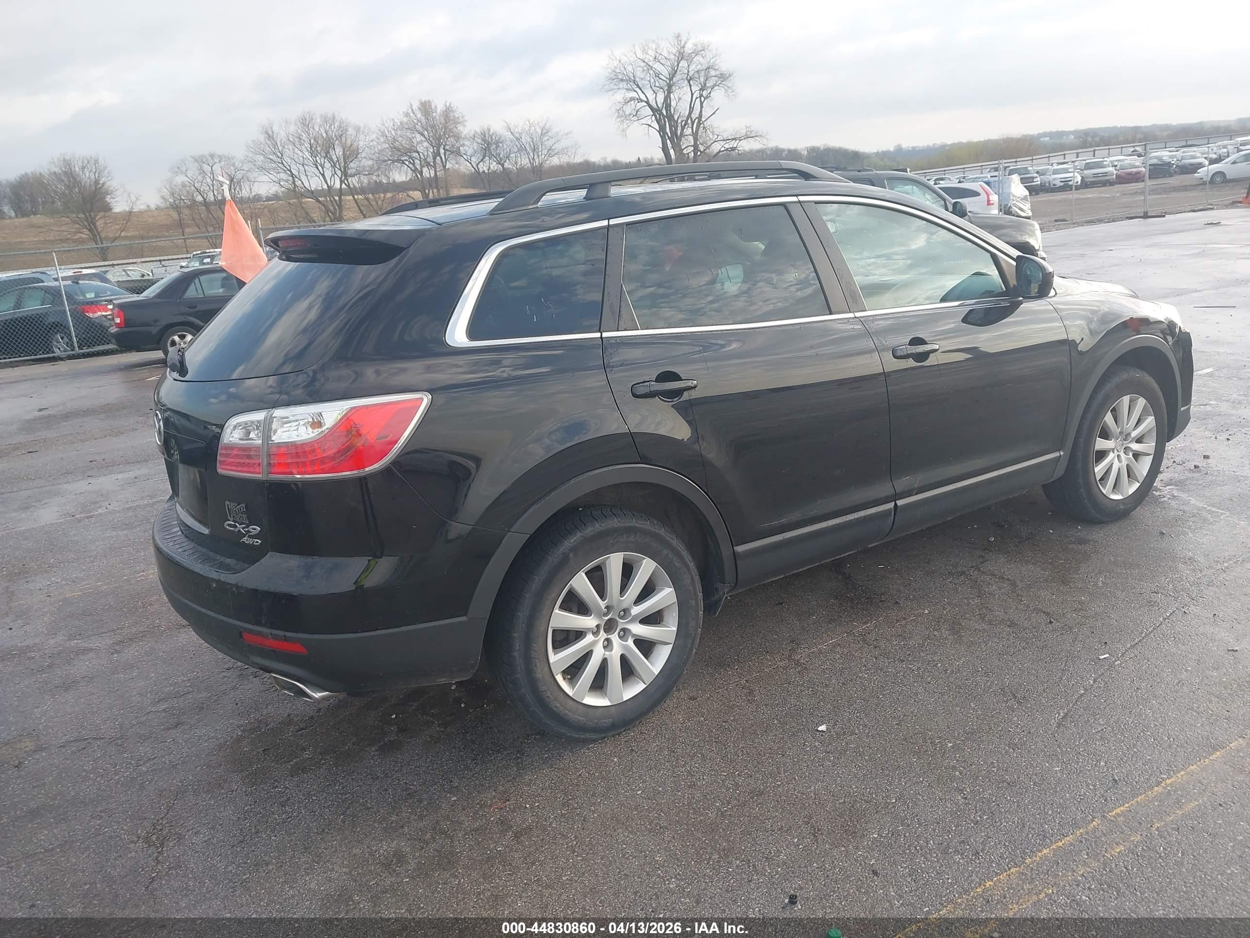 MAZDA CX-9 image 4