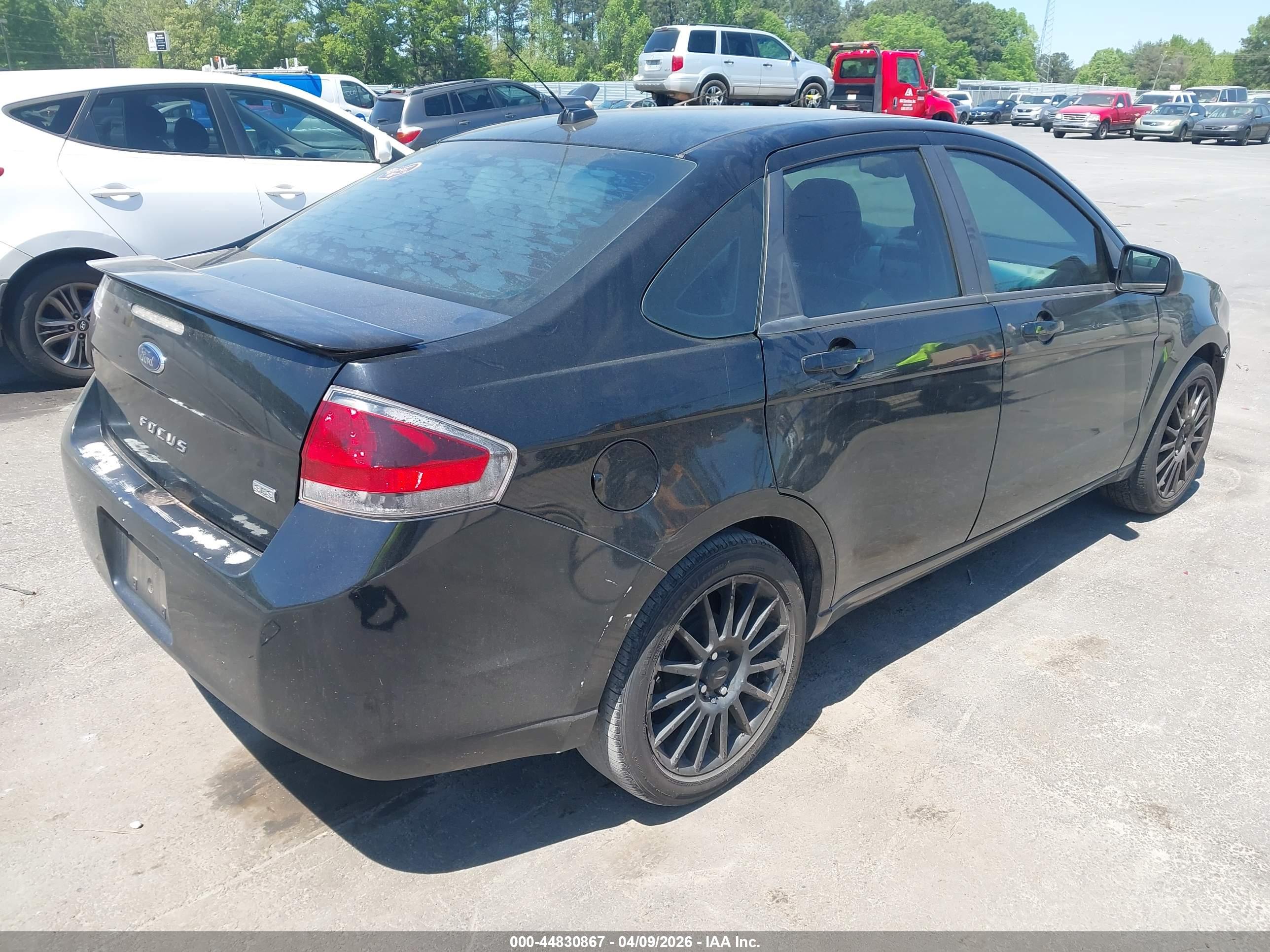 FORD FOCUS image 4