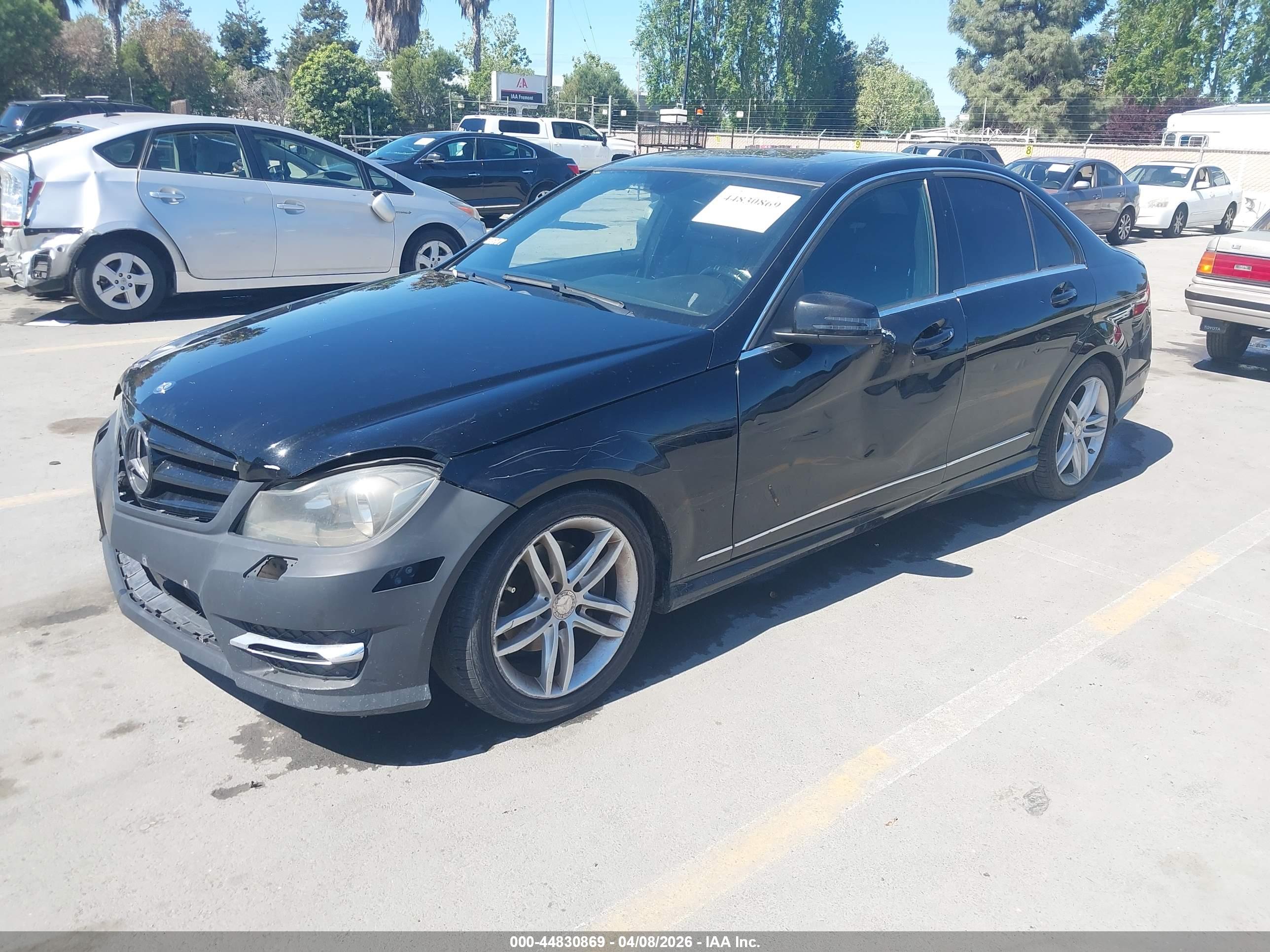 MERCEDES-BENZ C image 2