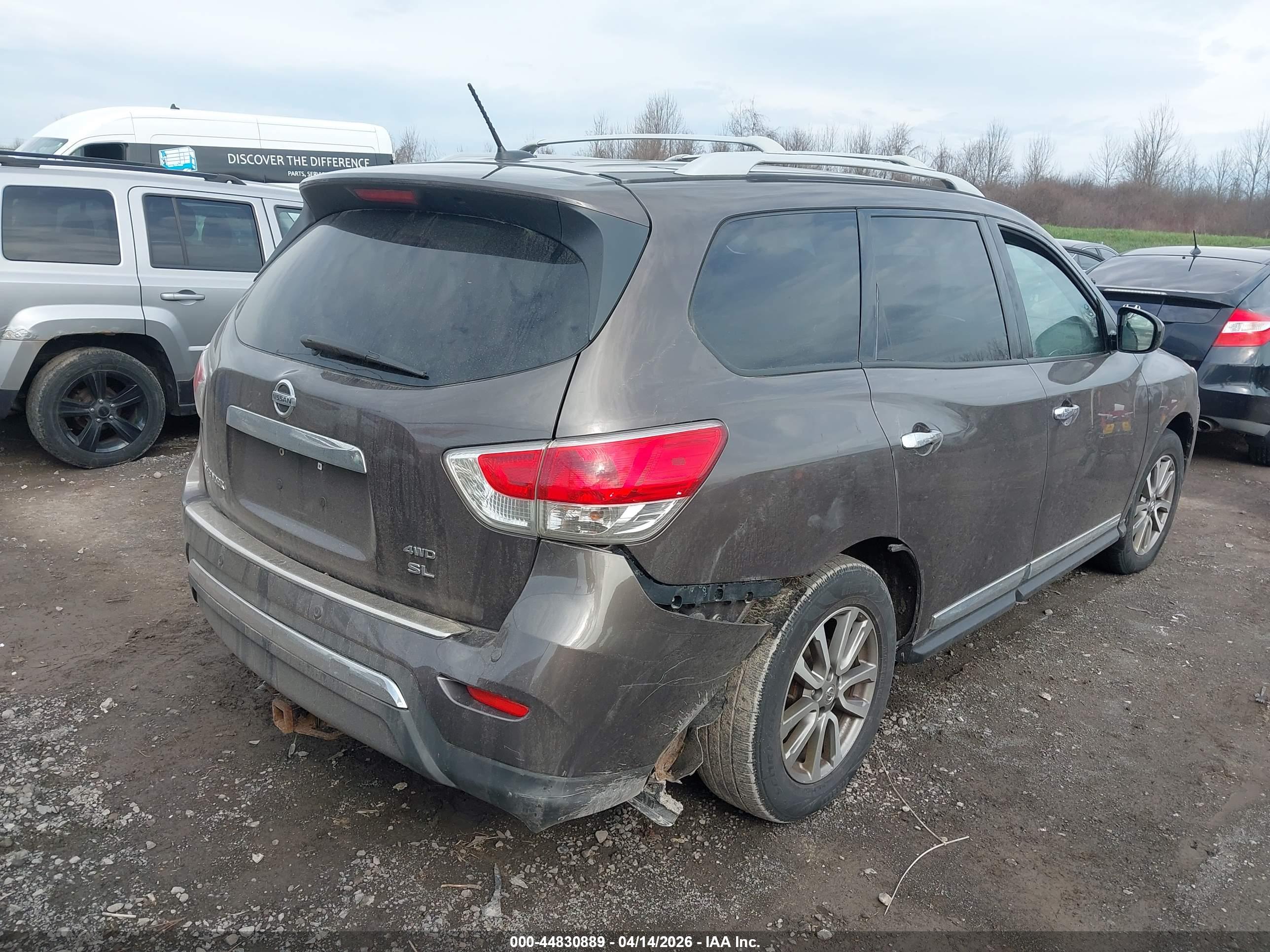NISSAN PATHFINDER image 4