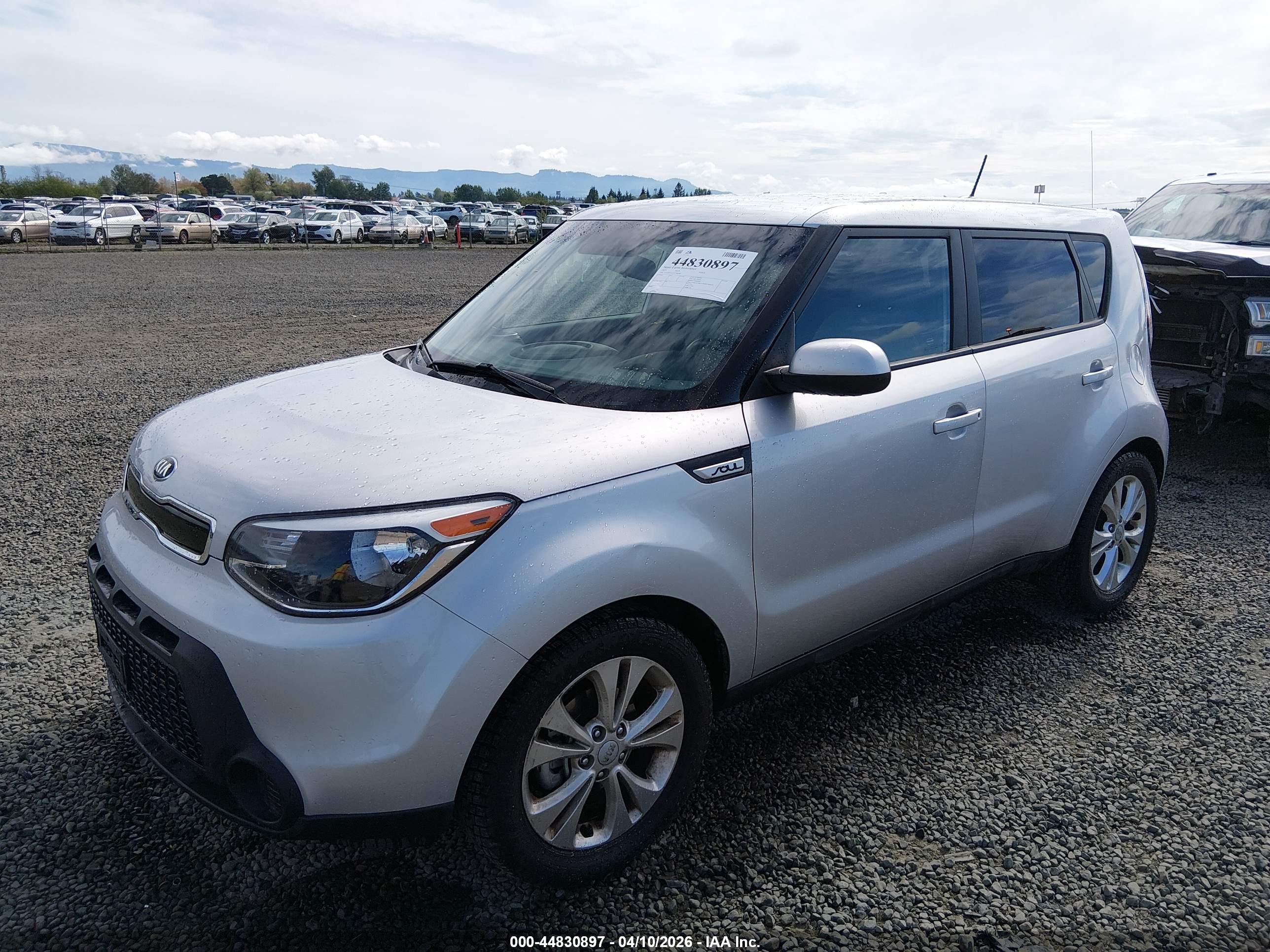 KIA SOUL image 2