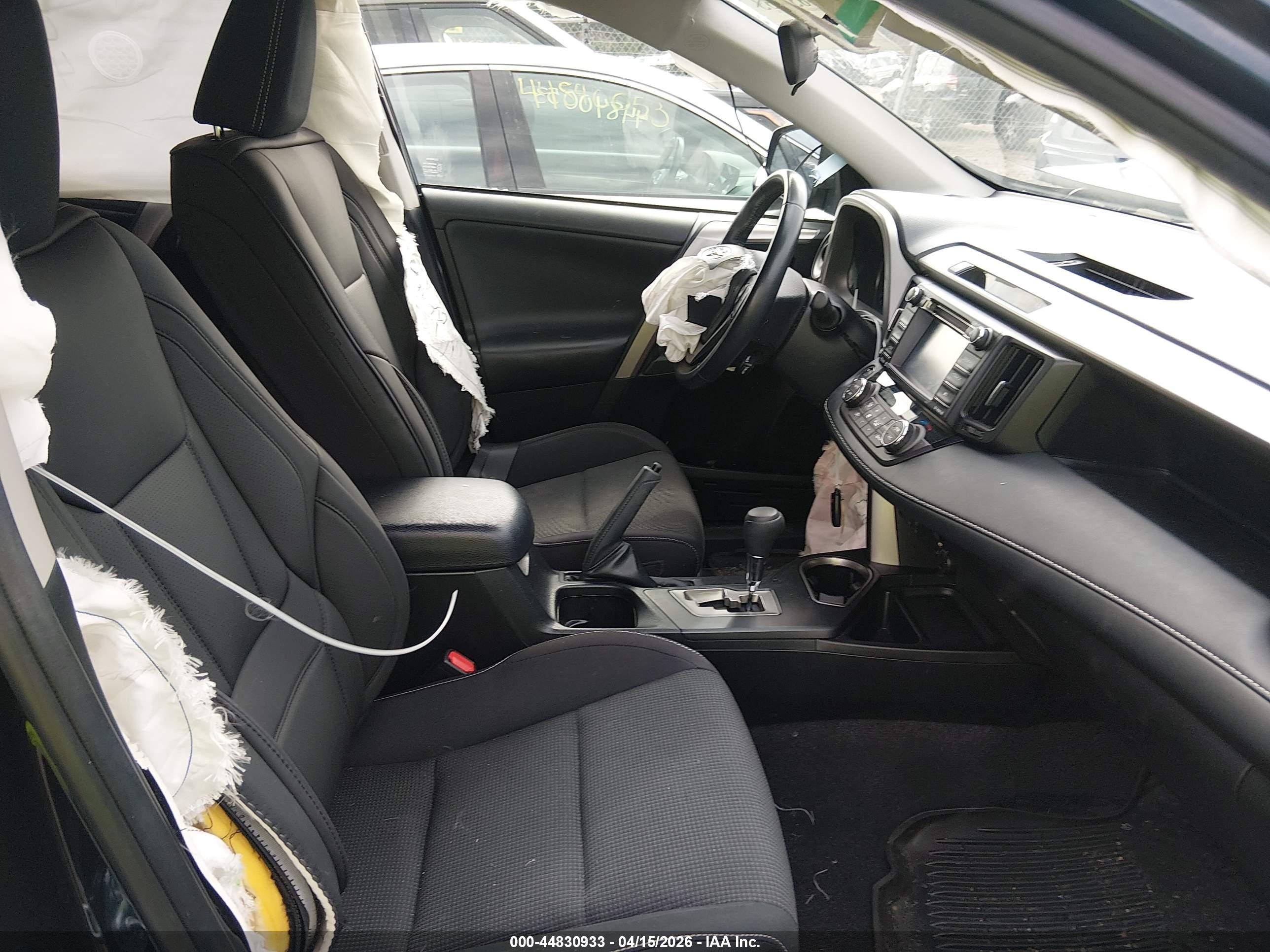 TOYOTA RAV4 image 5