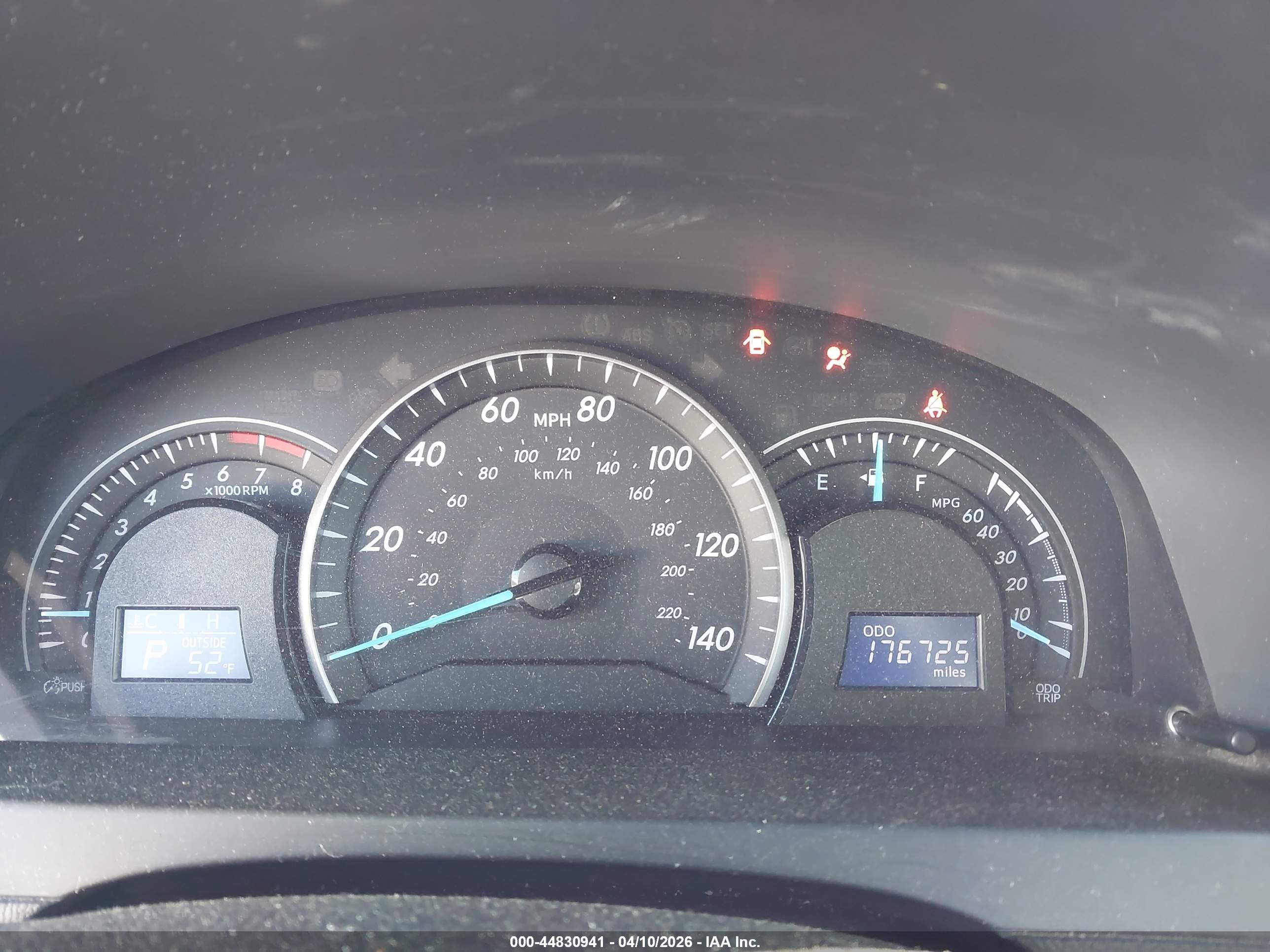 TOYOTA CAMRY image 7