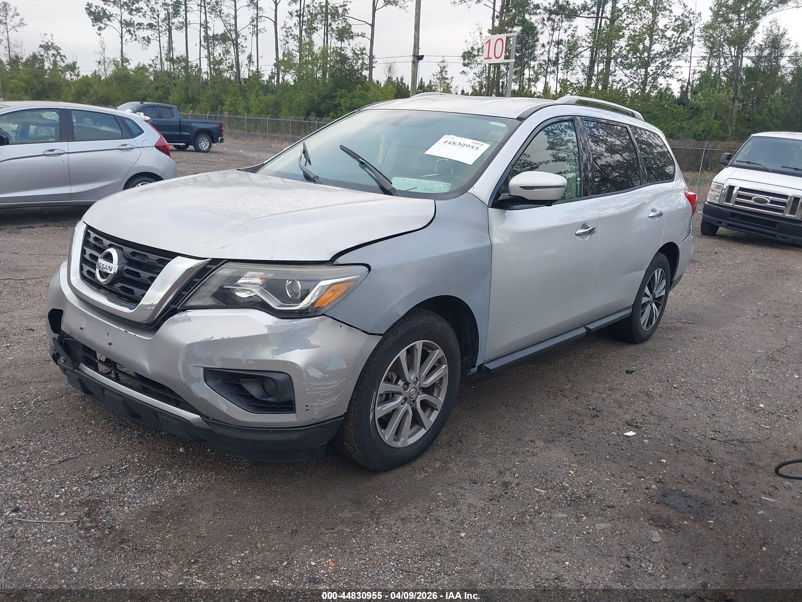 NISSAN PATHFINDER image 2