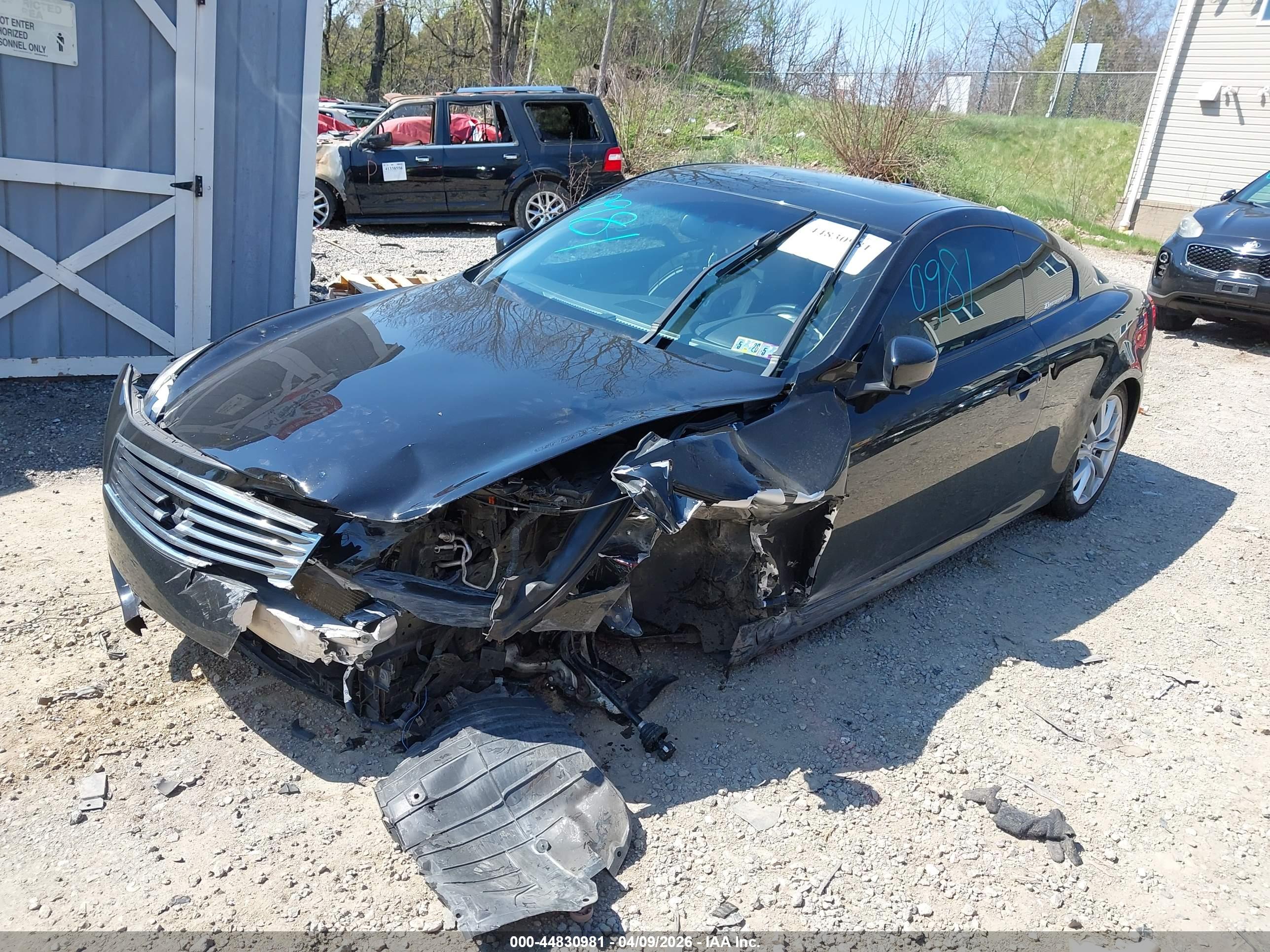 INFINITI Q60 image 2