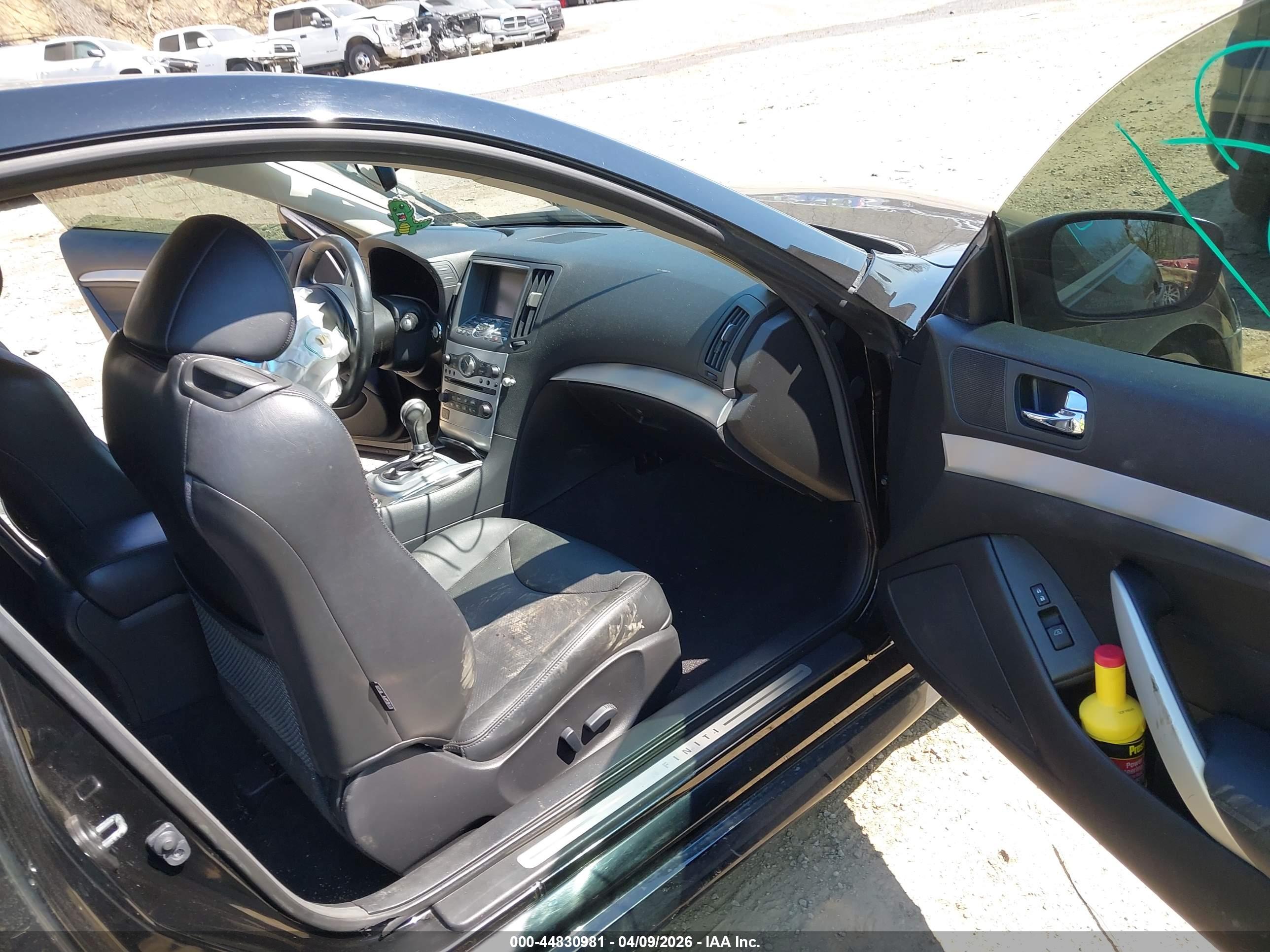 INFINITI Q60 image 5