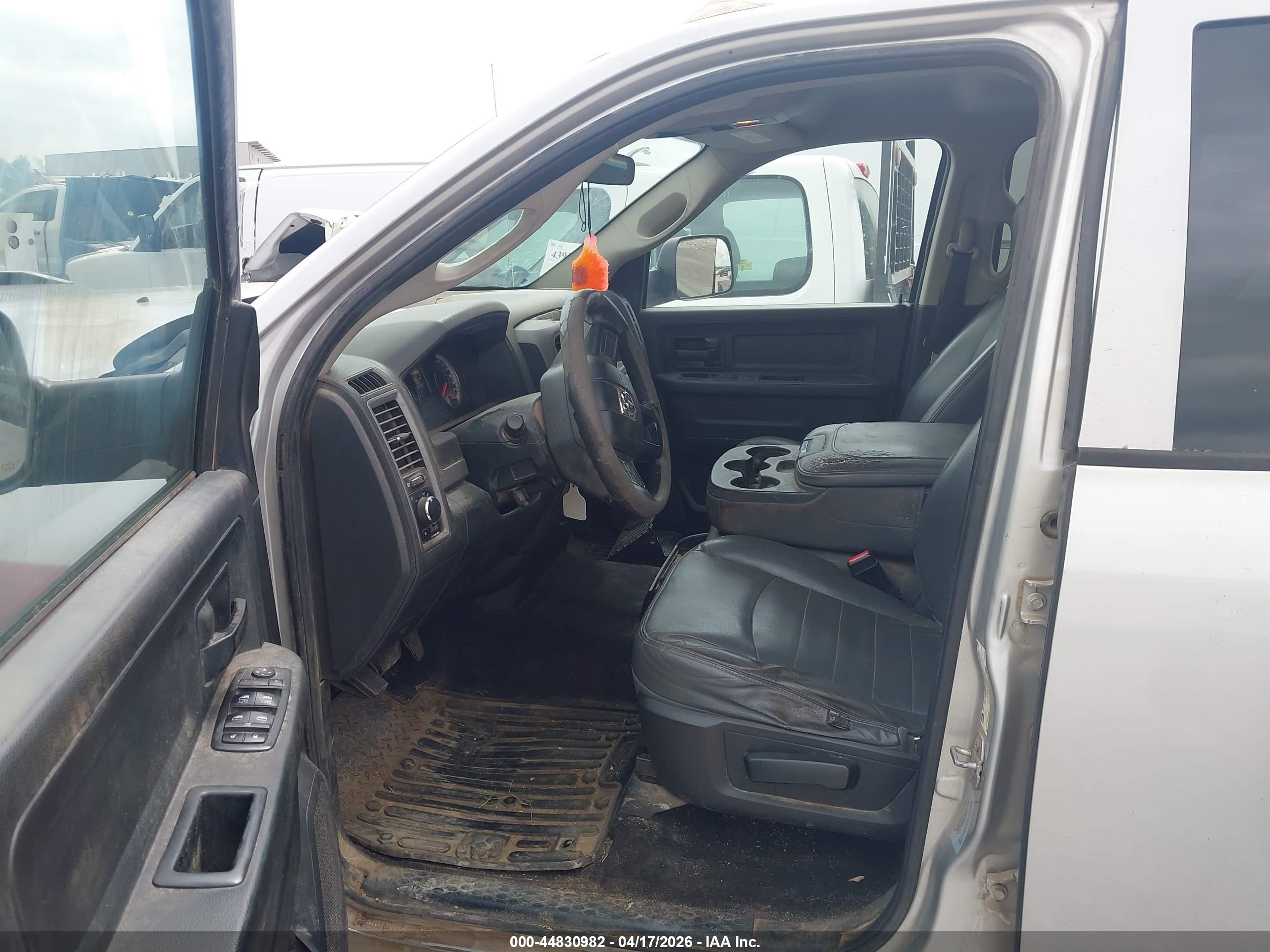 RAM 3500 image 8