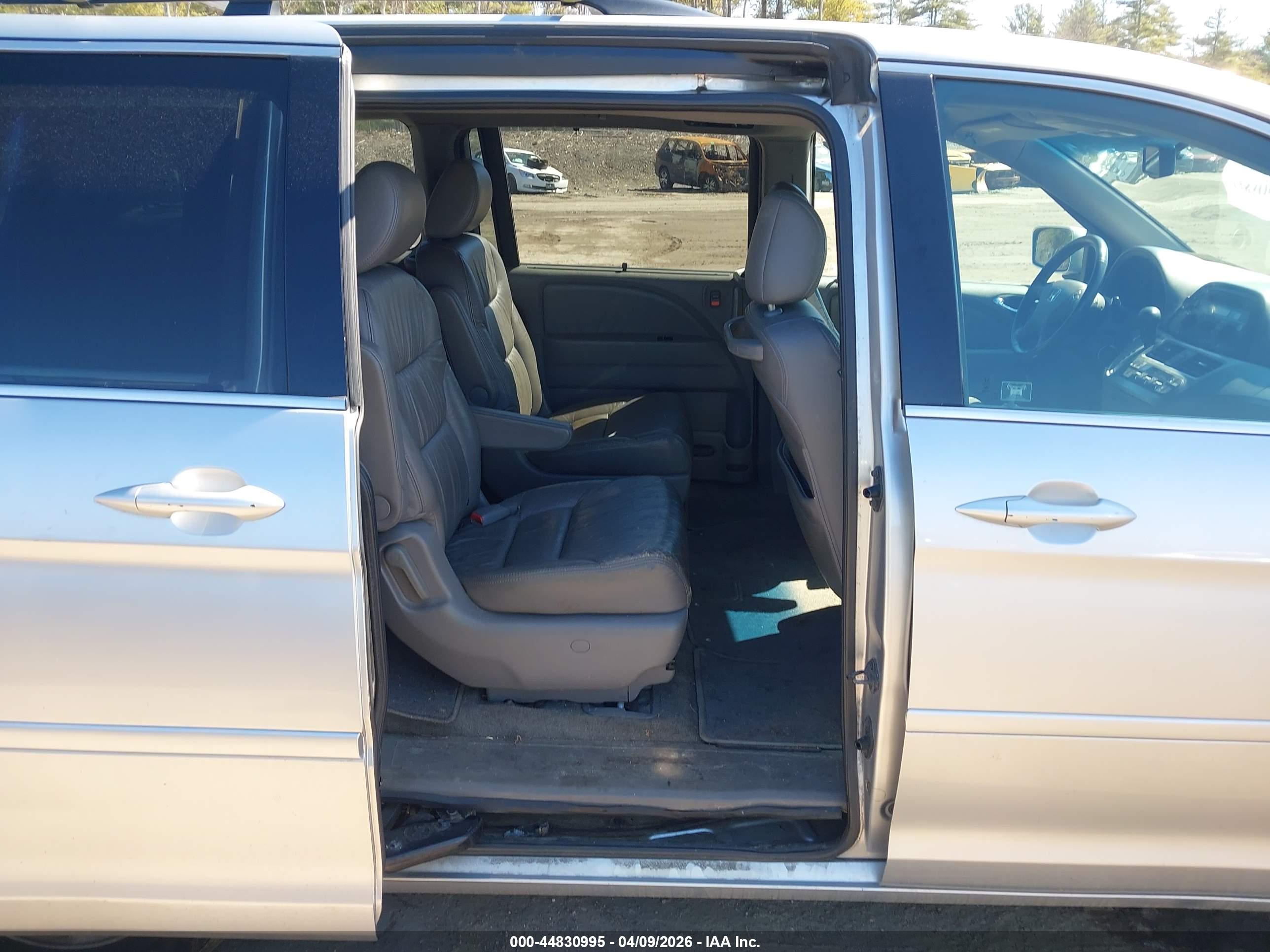 HONDA ODYSSEY image 8