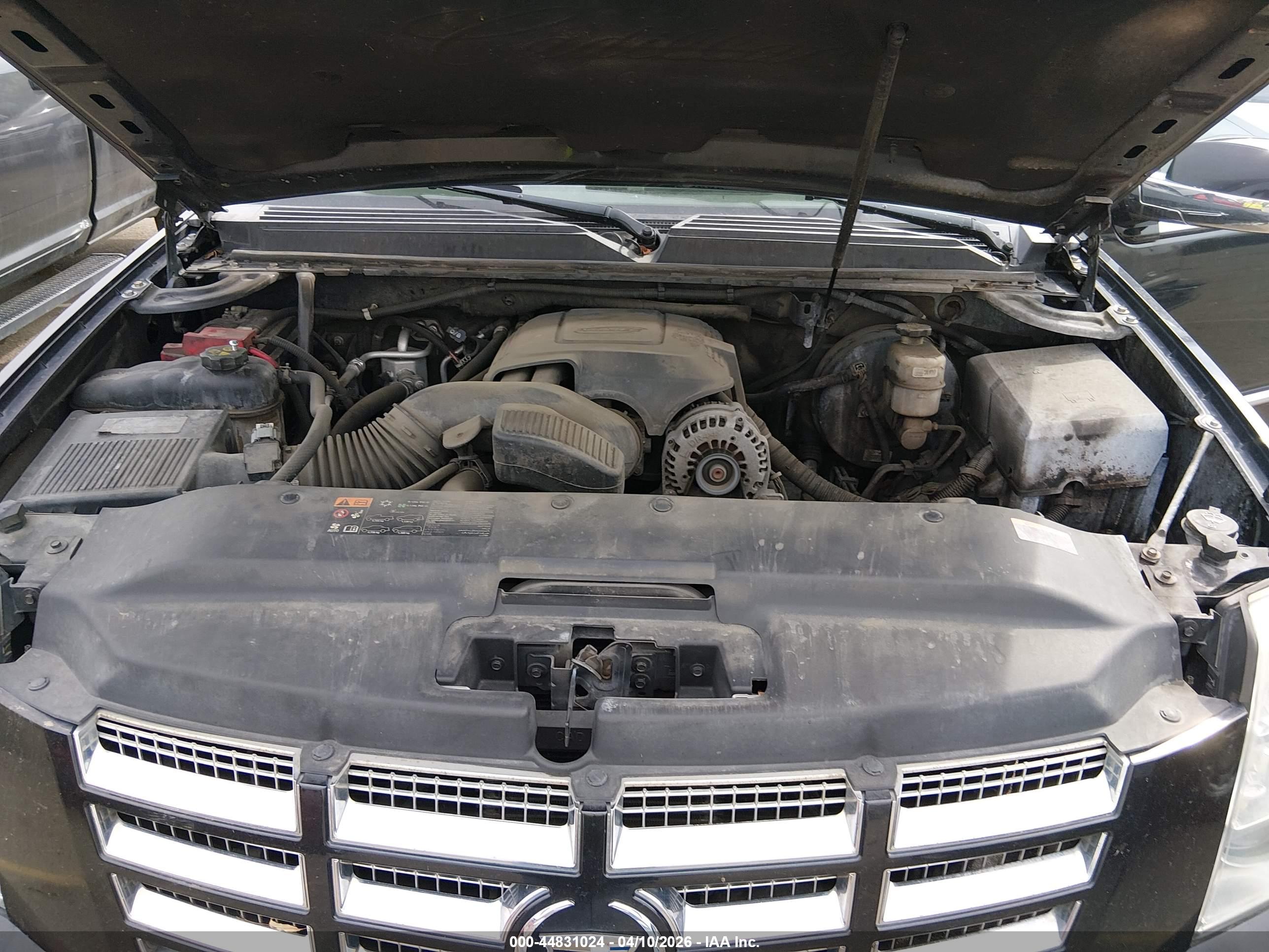 CADILLAC ESCALADE image 10