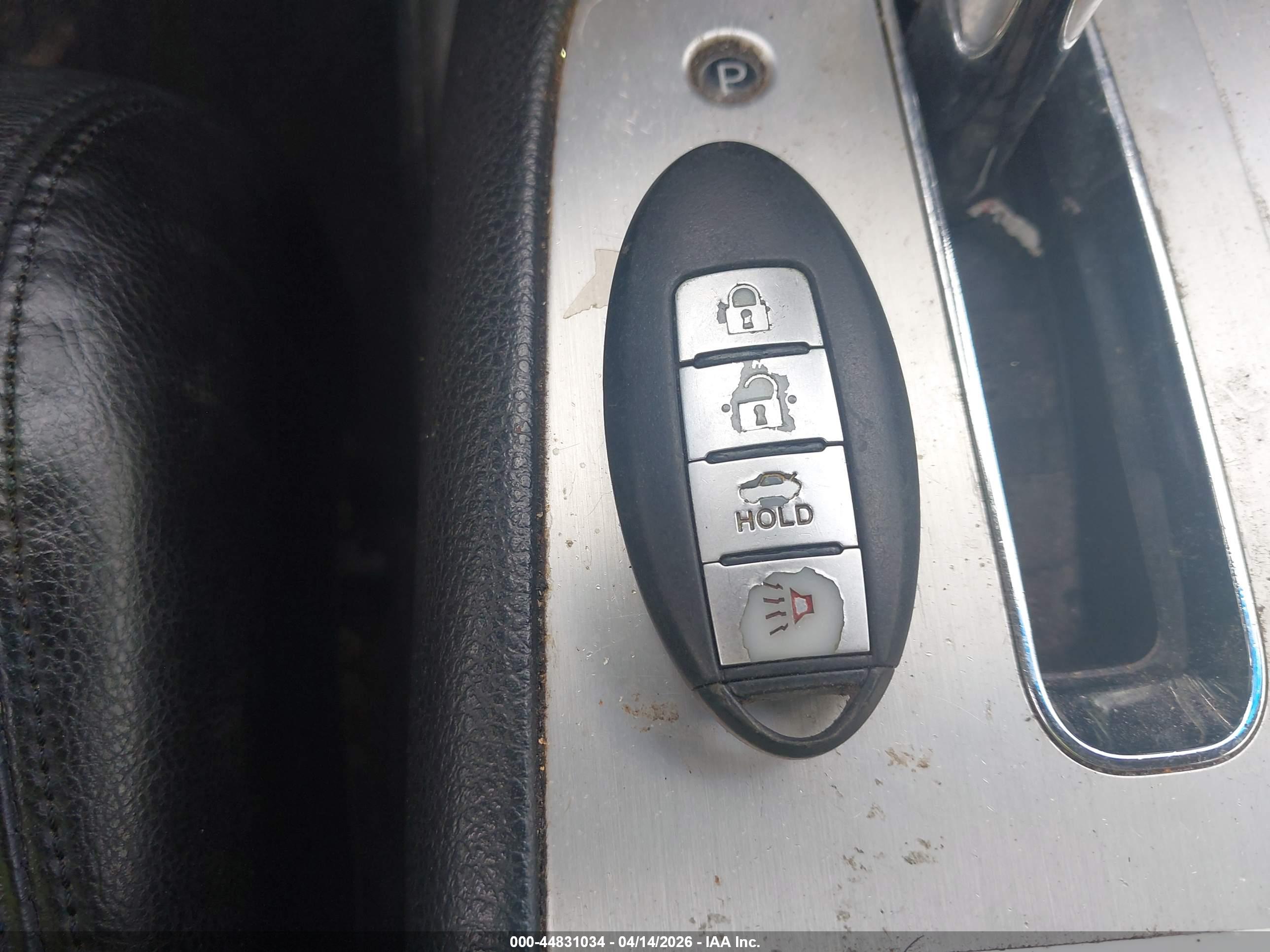 NISSAN MURANO image 11