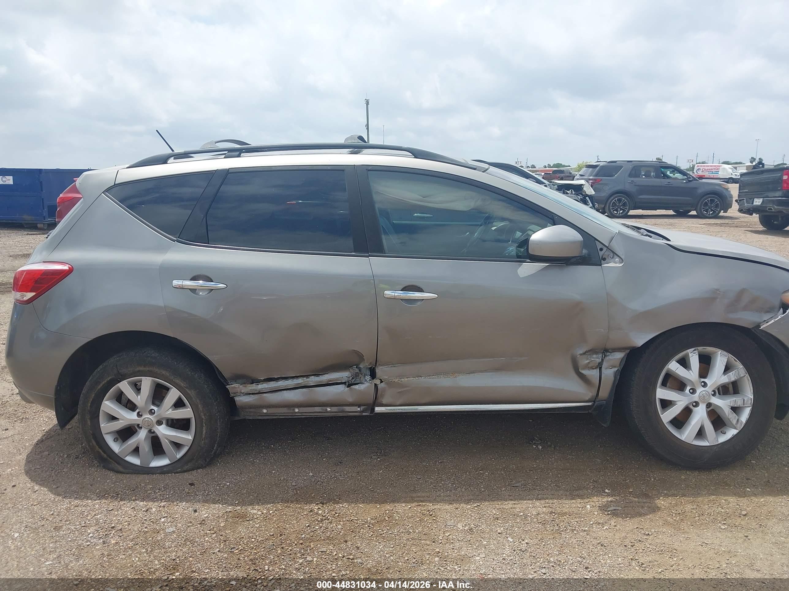 NISSAN MURANO image 6