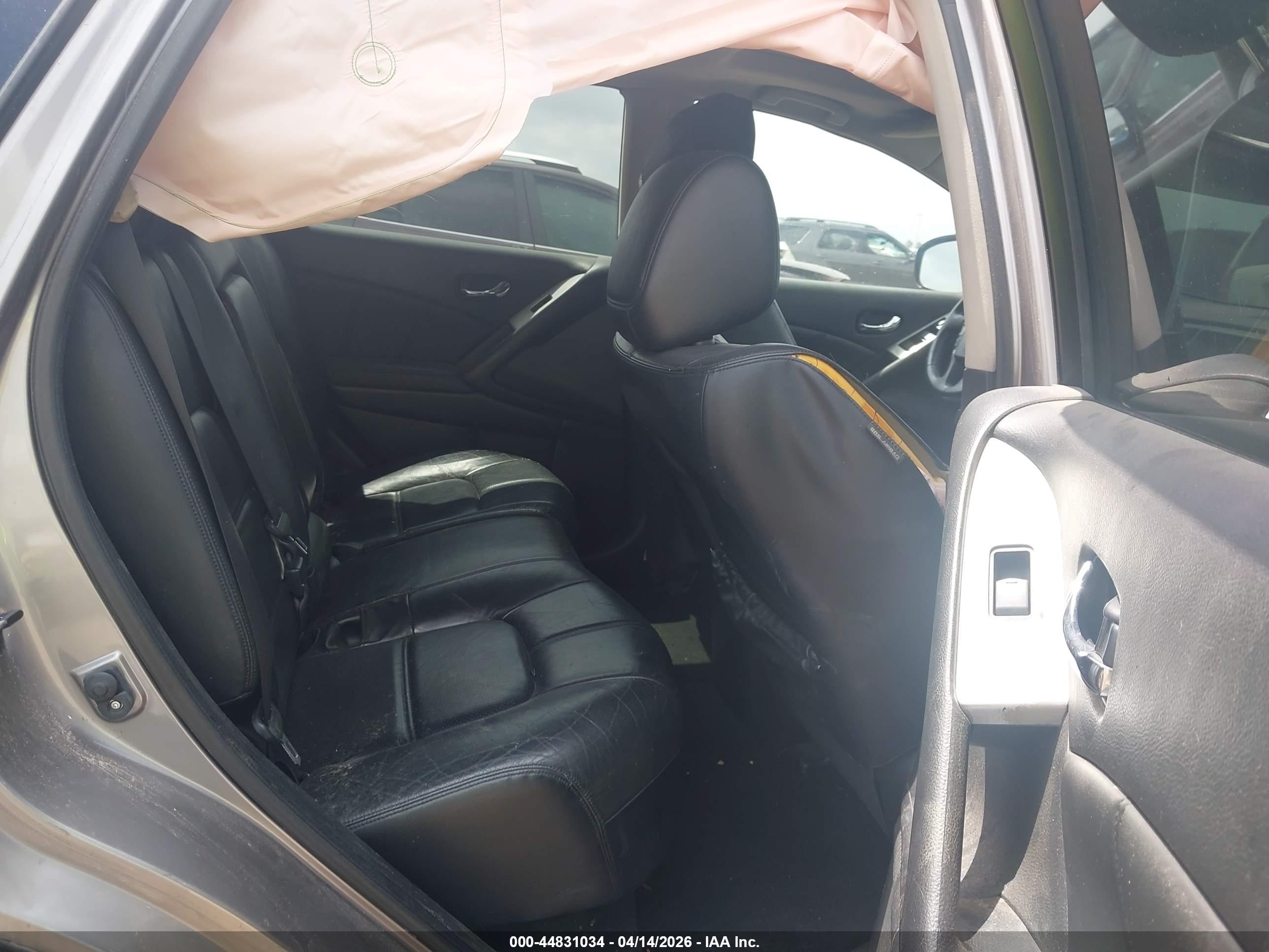 NISSAN MURANO image 8