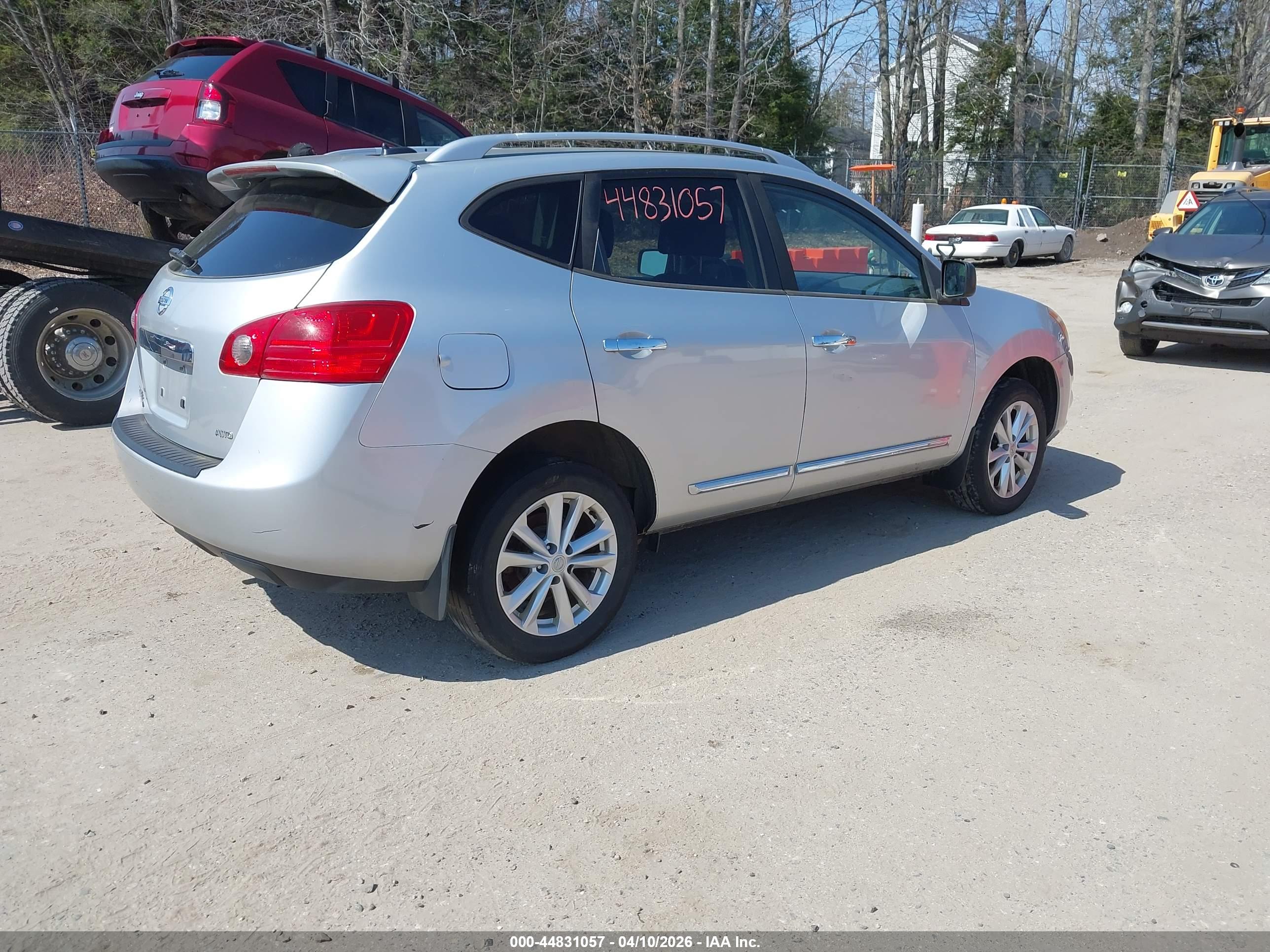 NISSAN ROGUE image 4