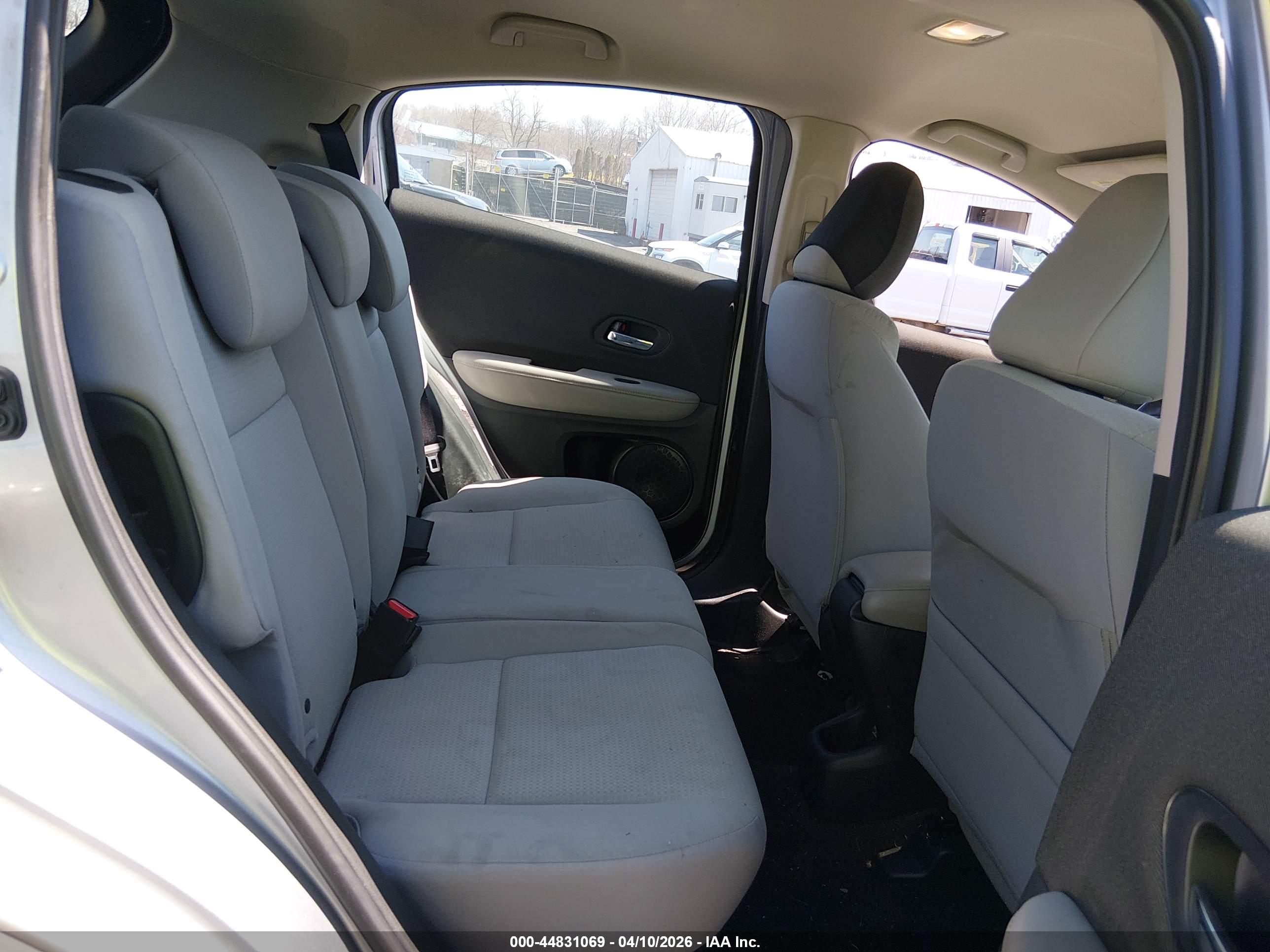 HONDA HR-V image 8