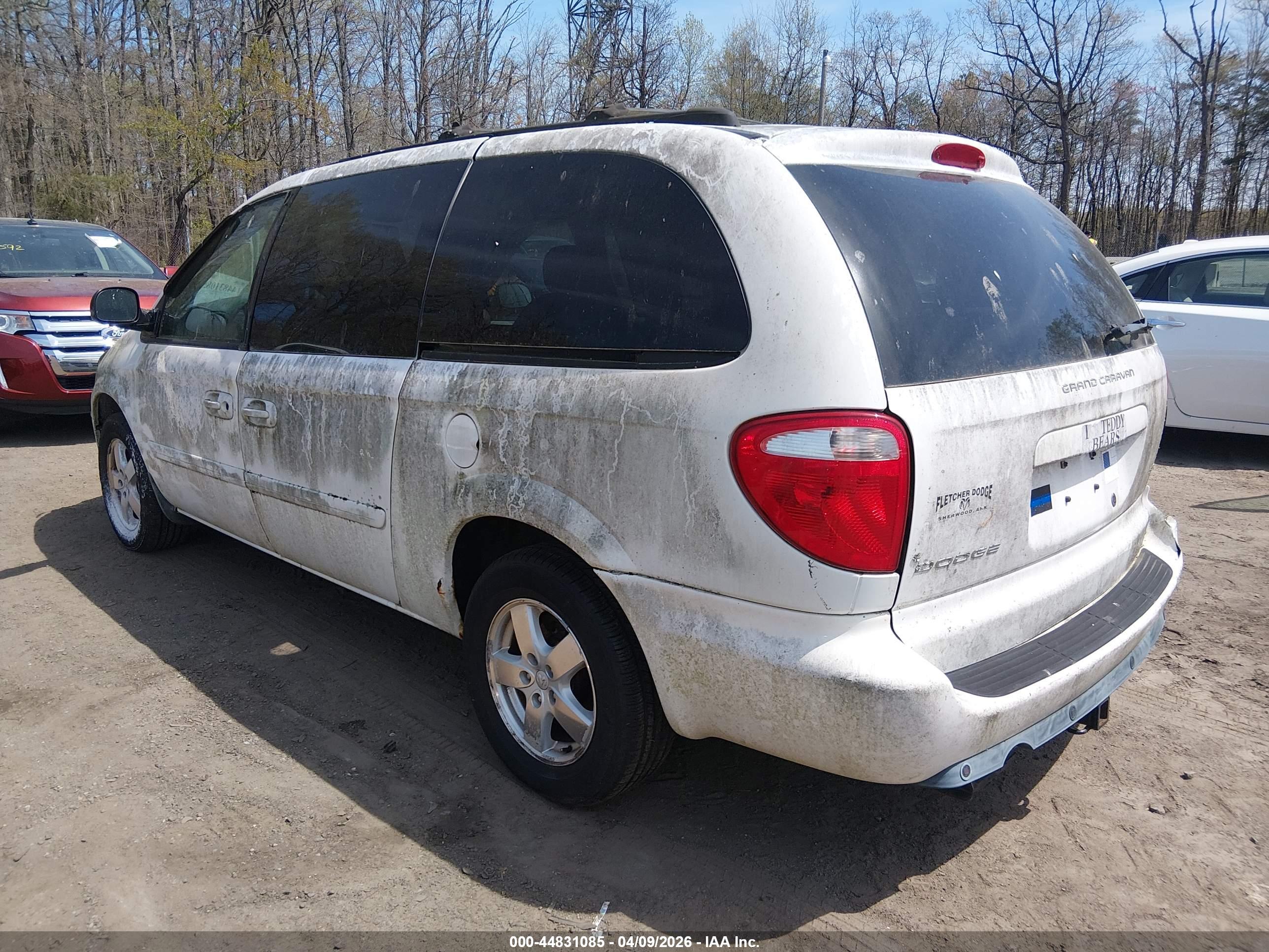 DODGE GRAND image 3