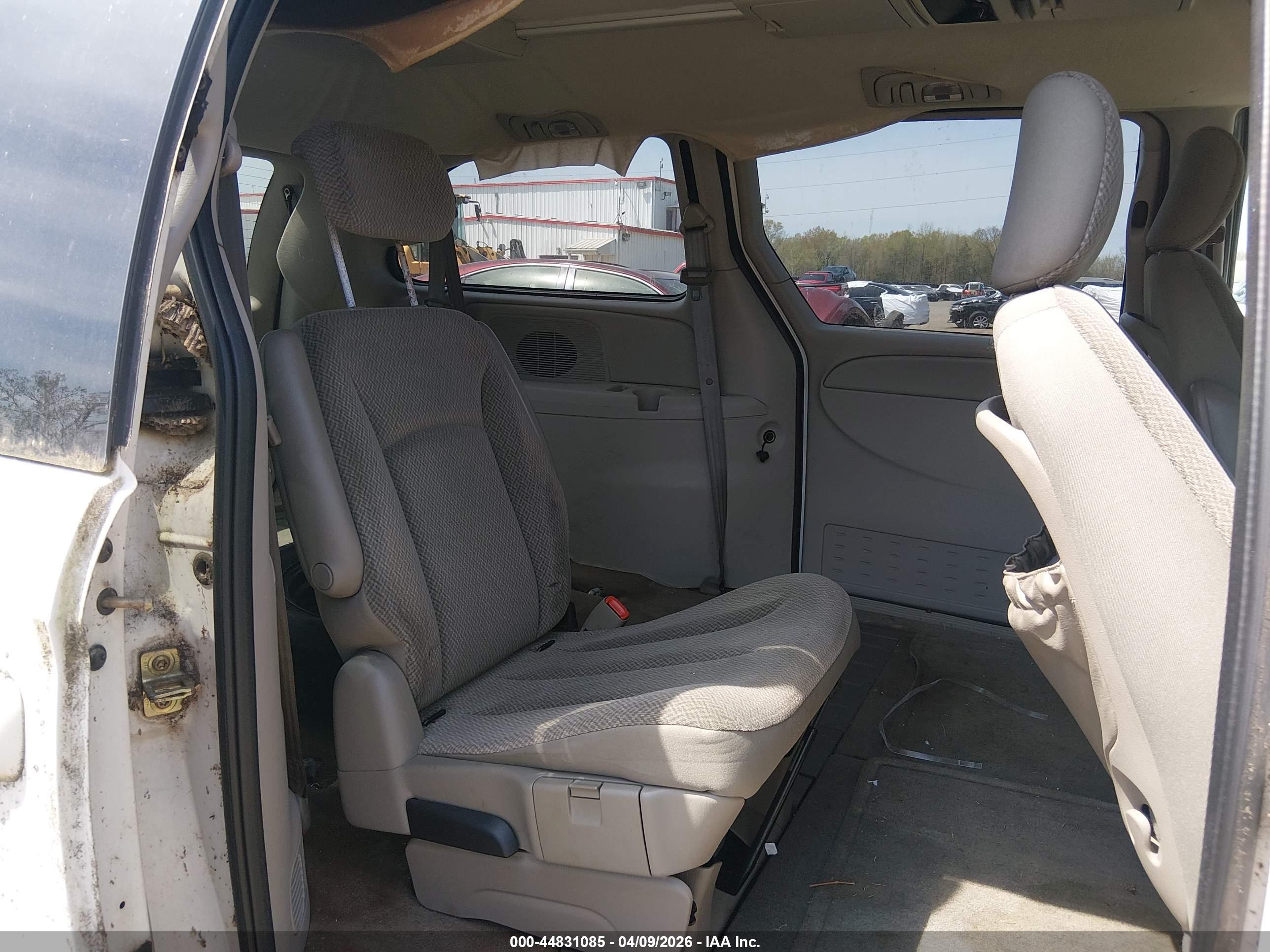 DODGE GRAND image 8
