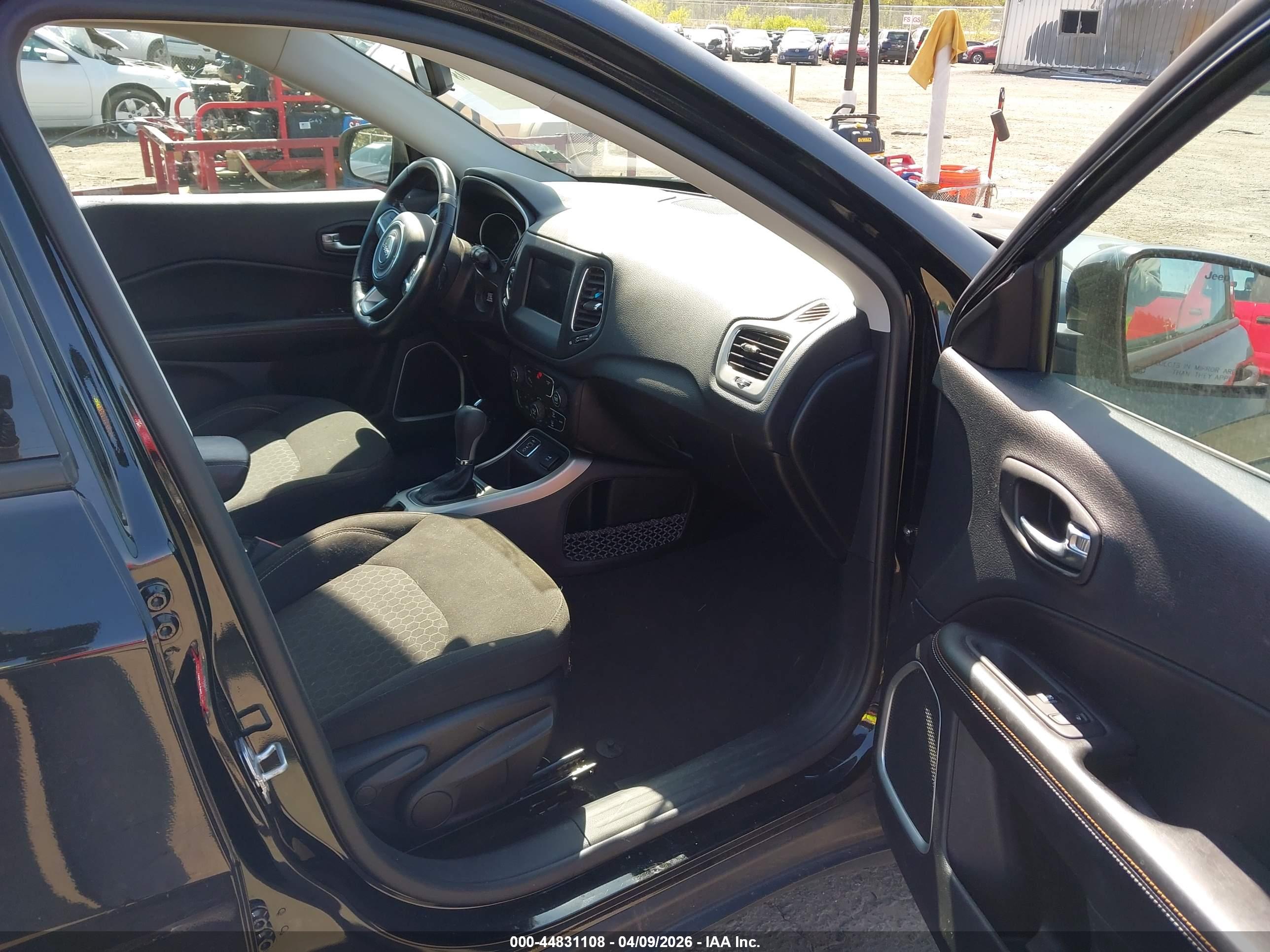 JEEP COMPASS image 5