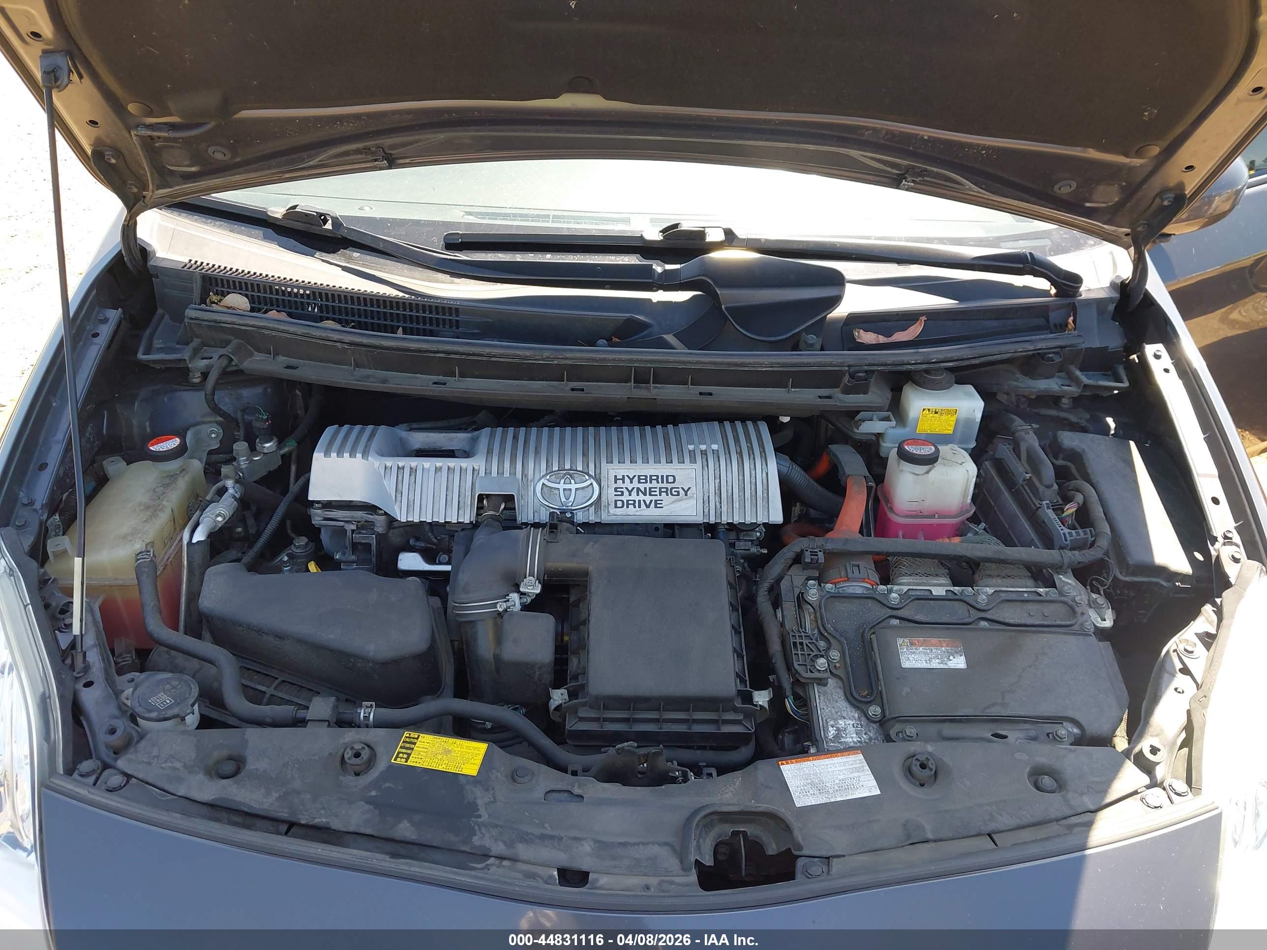 TOYOTA PRIUS image 10