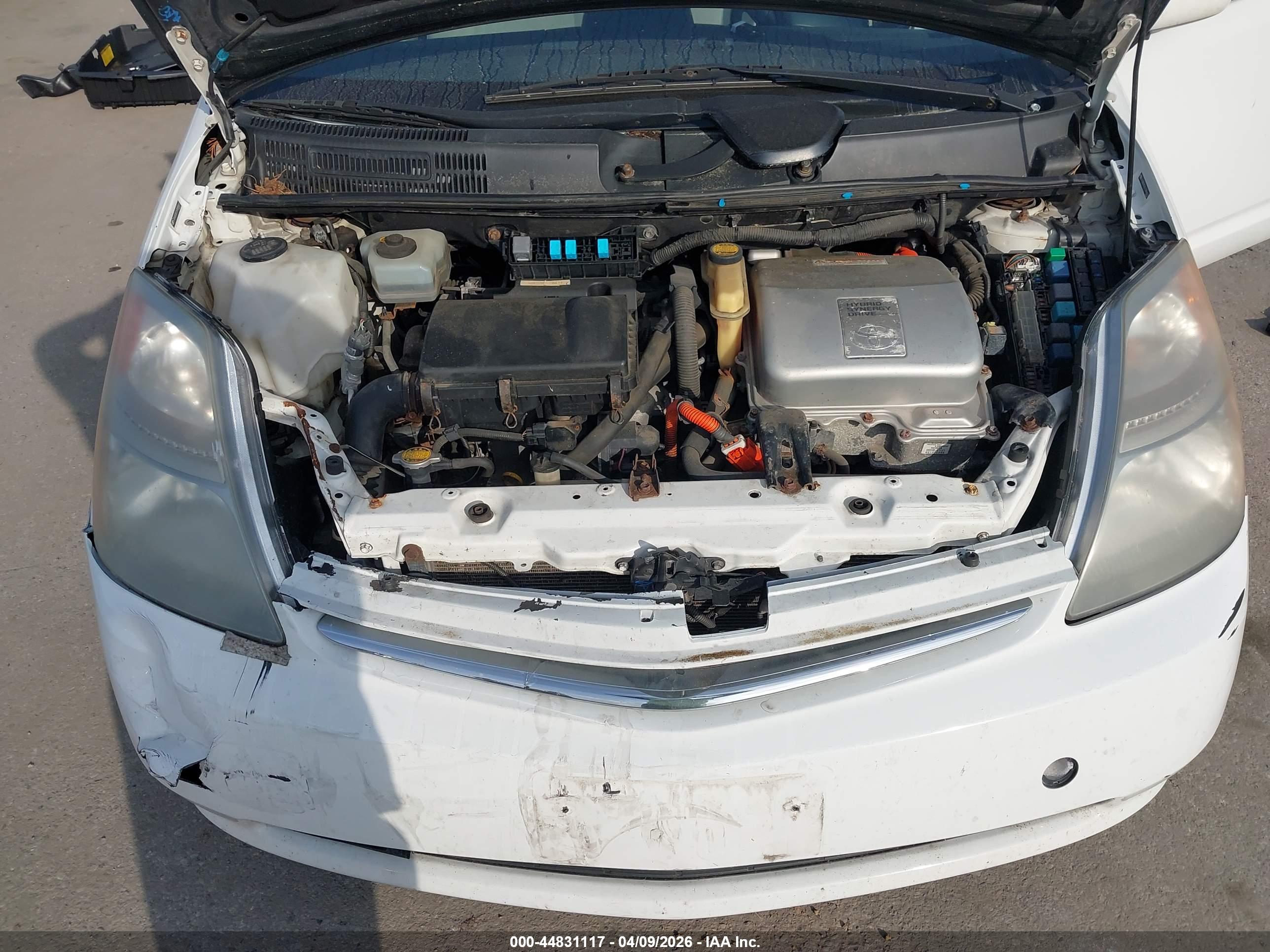 TOYOTA PRIUS image 10