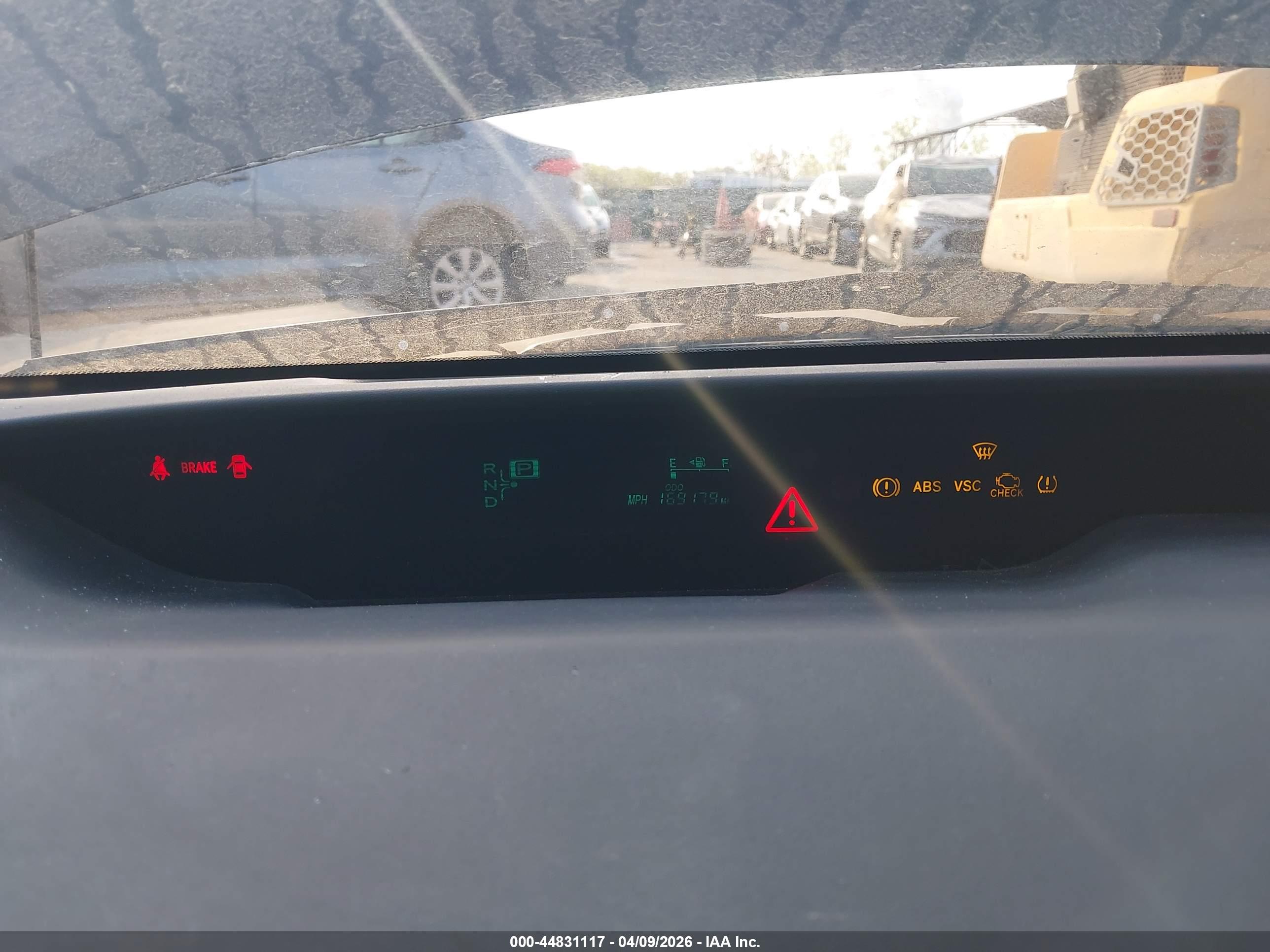 TOYOTA PRIUS image 7