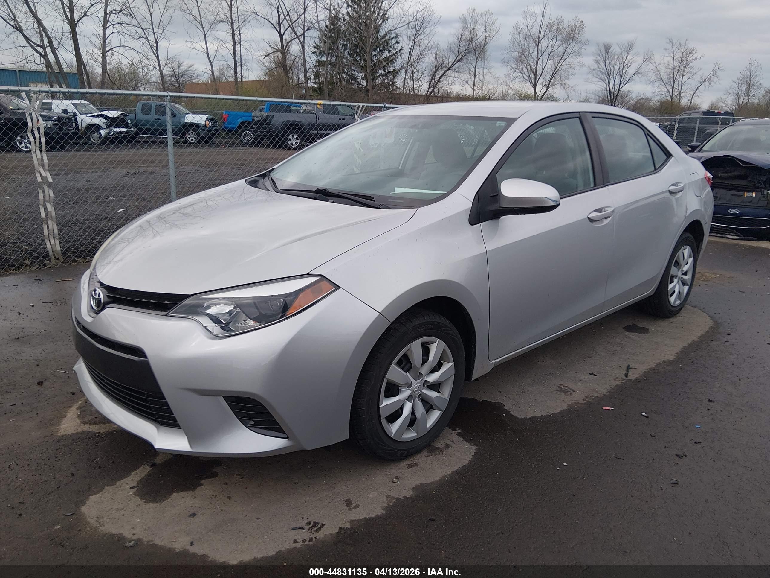 TOYOTA COROLLA image 2