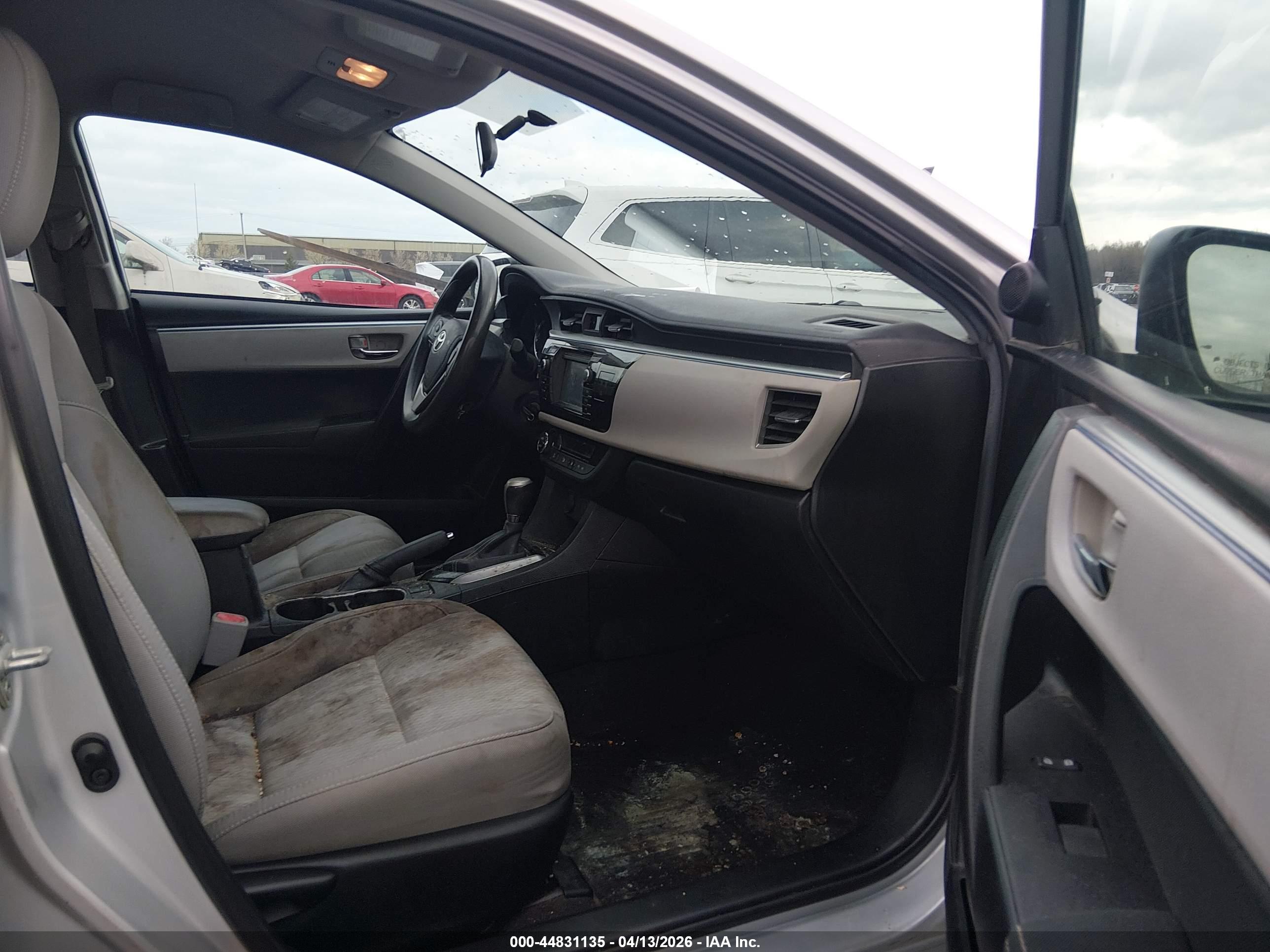 TOYOTA COROLLA image 5