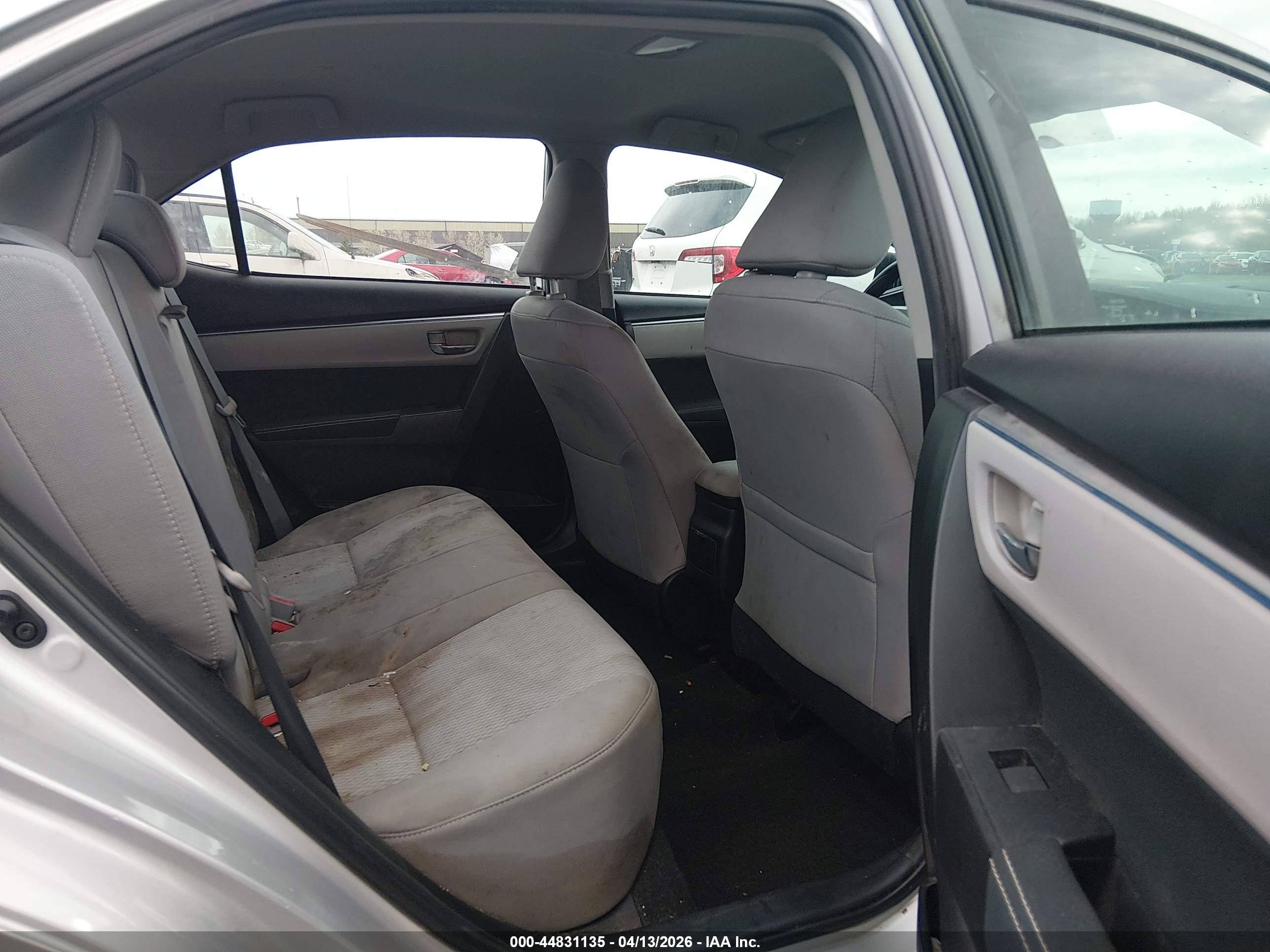 TOYOTA COROLLA image 8