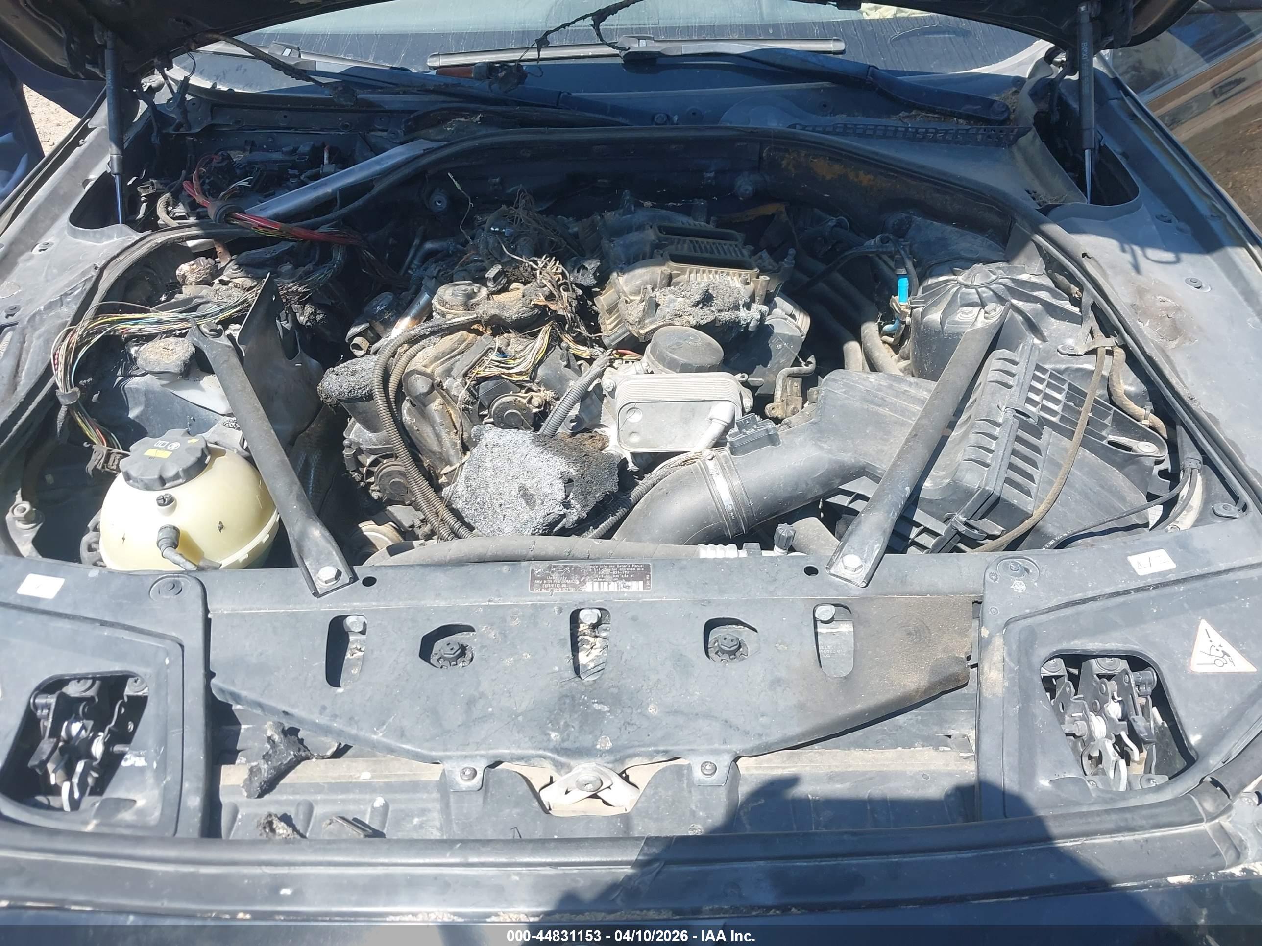BMW 528I image 10