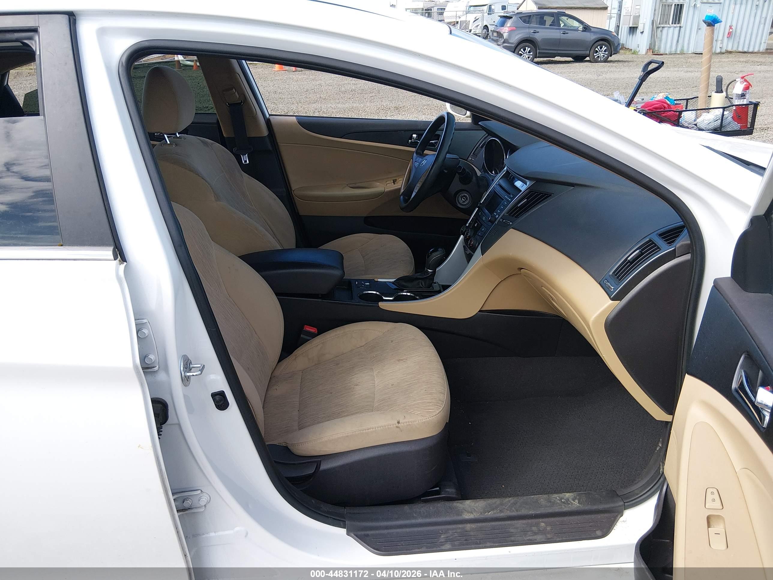 HYUNDAI SONATA image 5