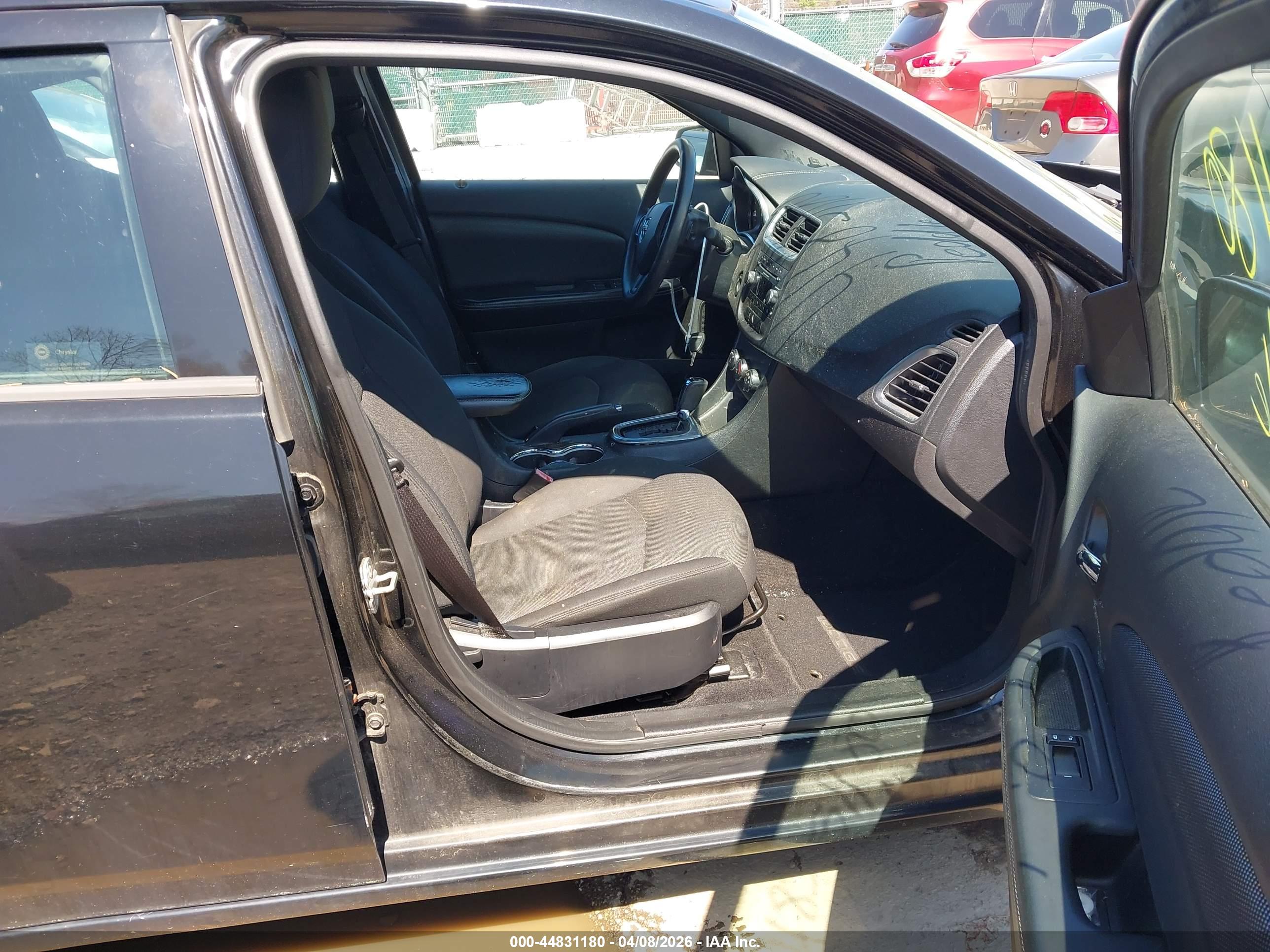 DODGE AVENGER image 5
