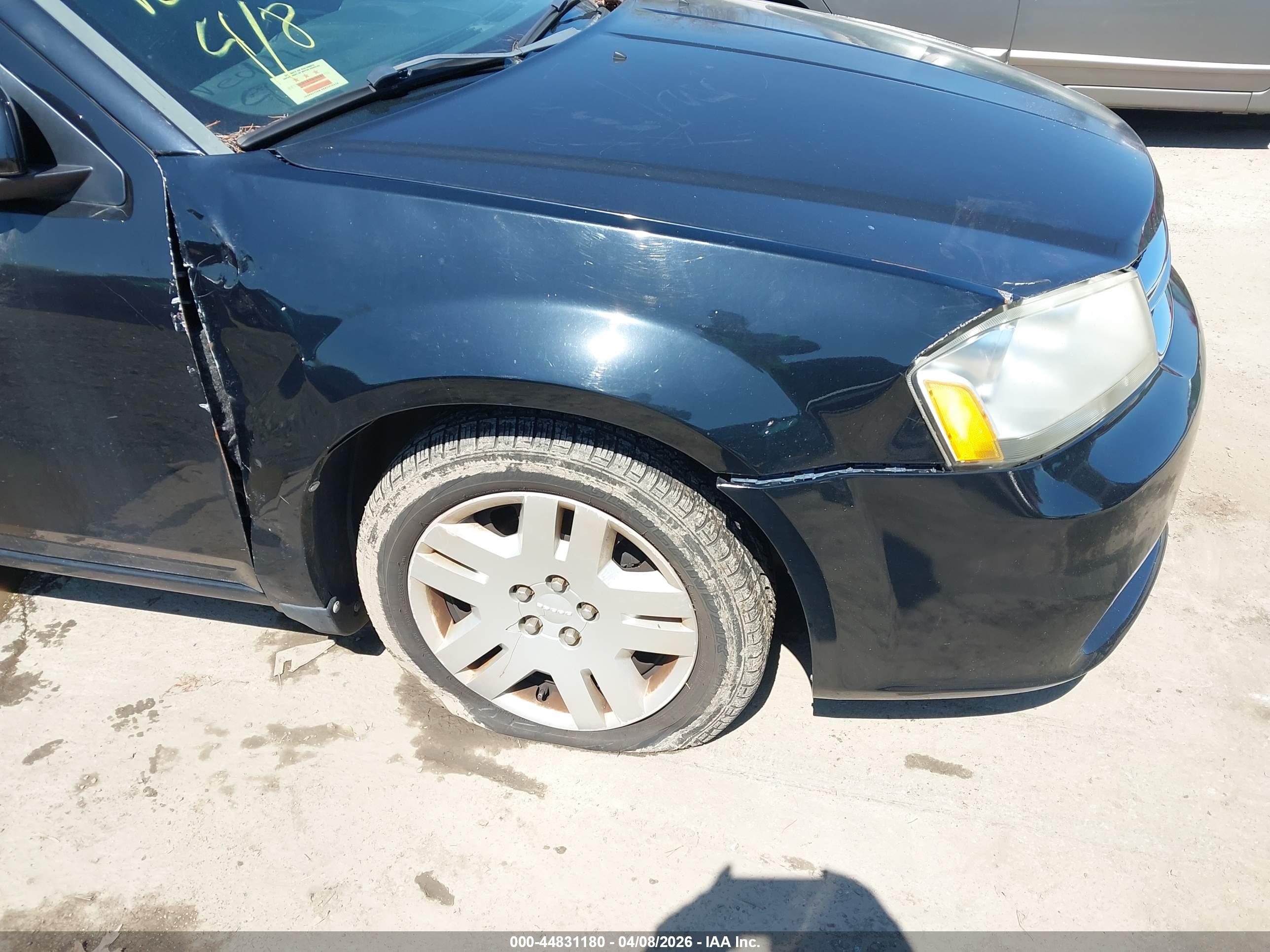 DODGE AVENGER image 6