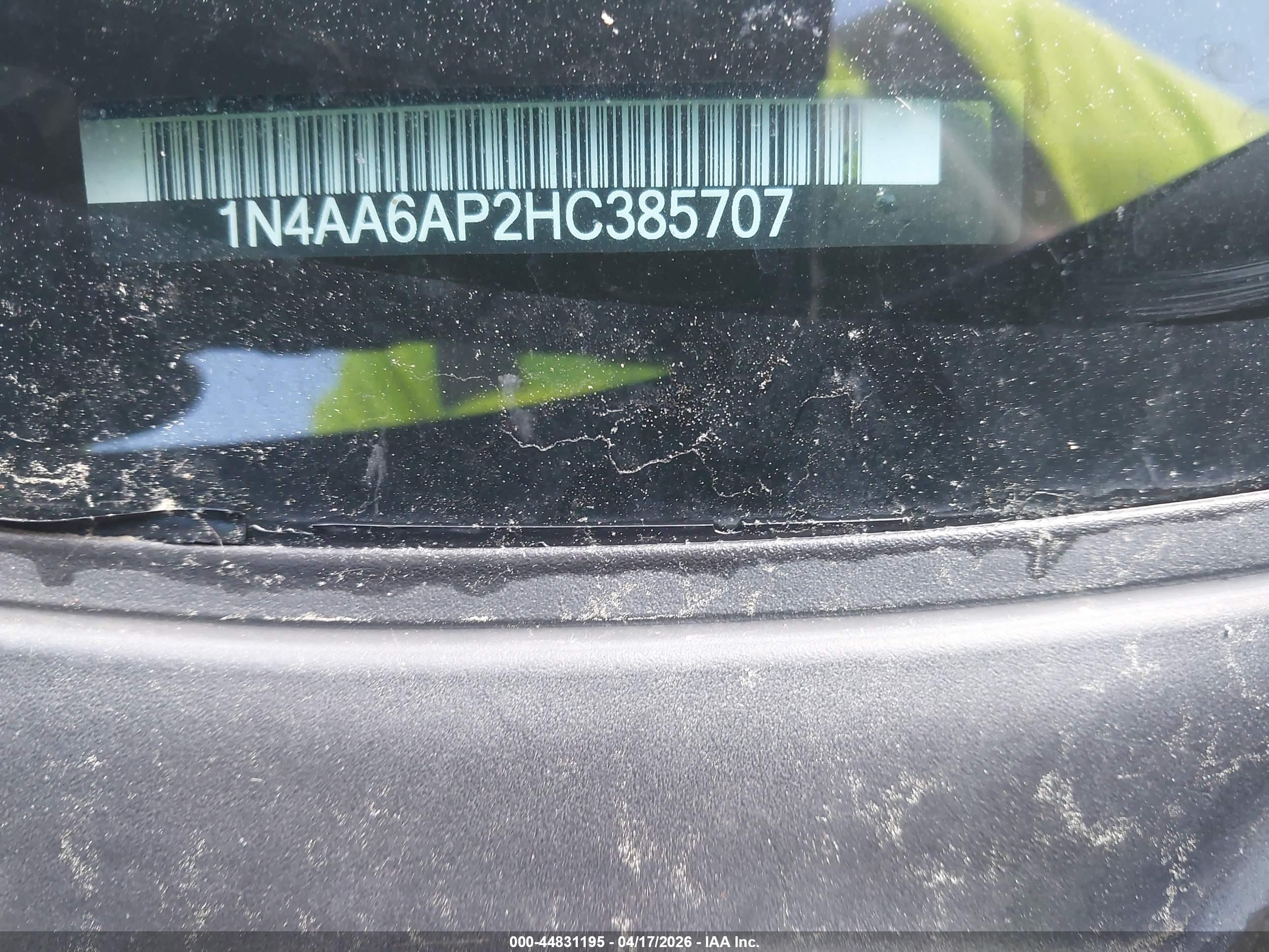 NISSAN MAXIMA image 9