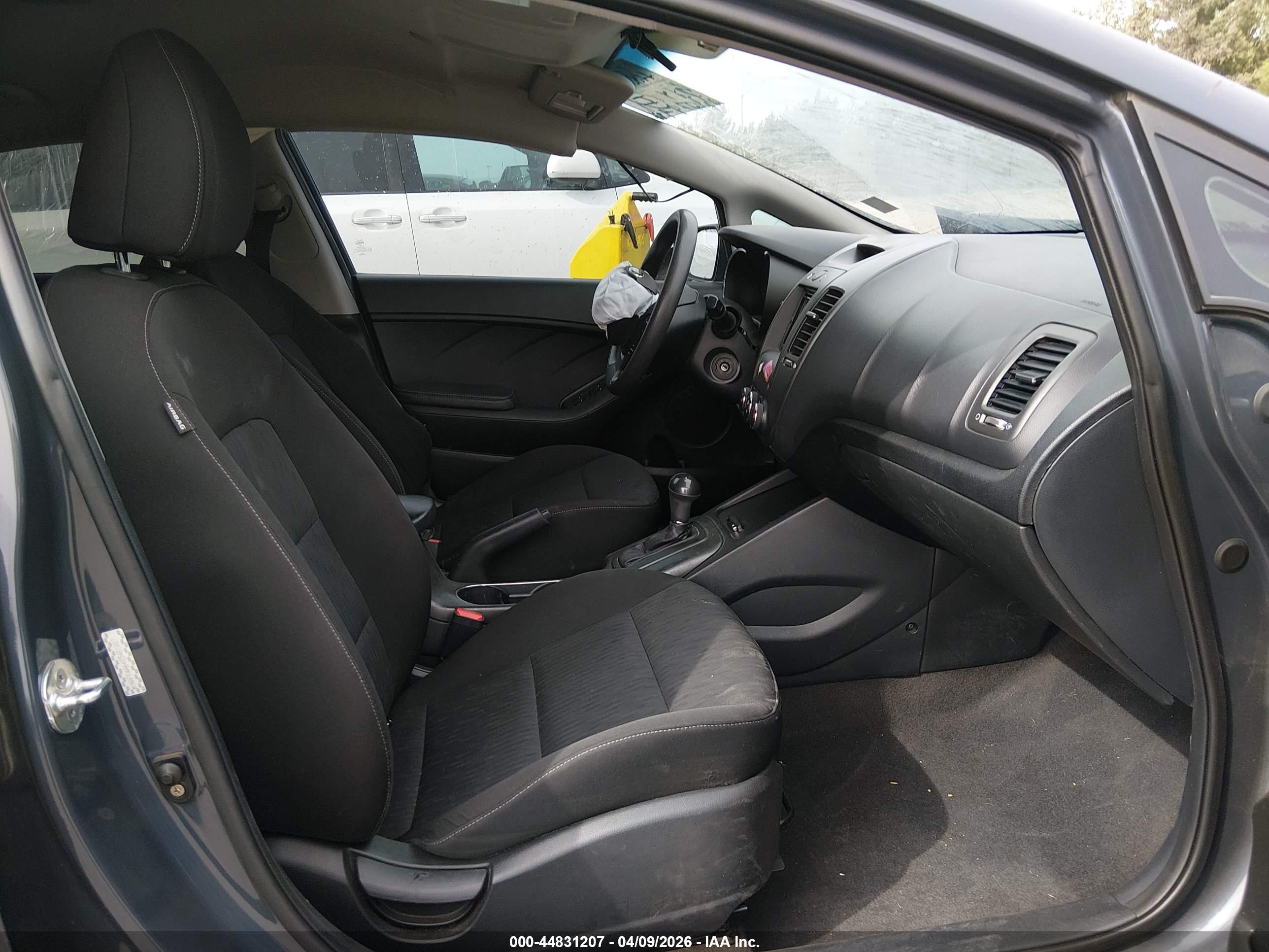 KIA FORTE image 5