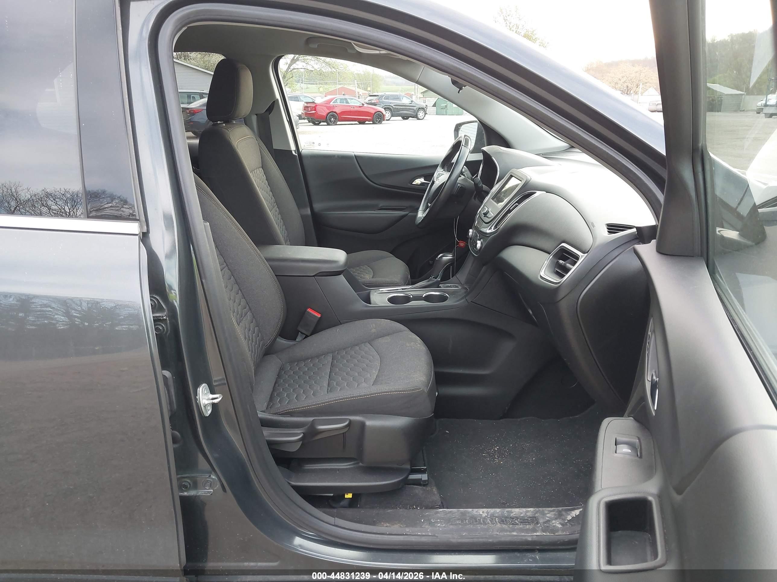 CHEVROLET EQUINOX image 5